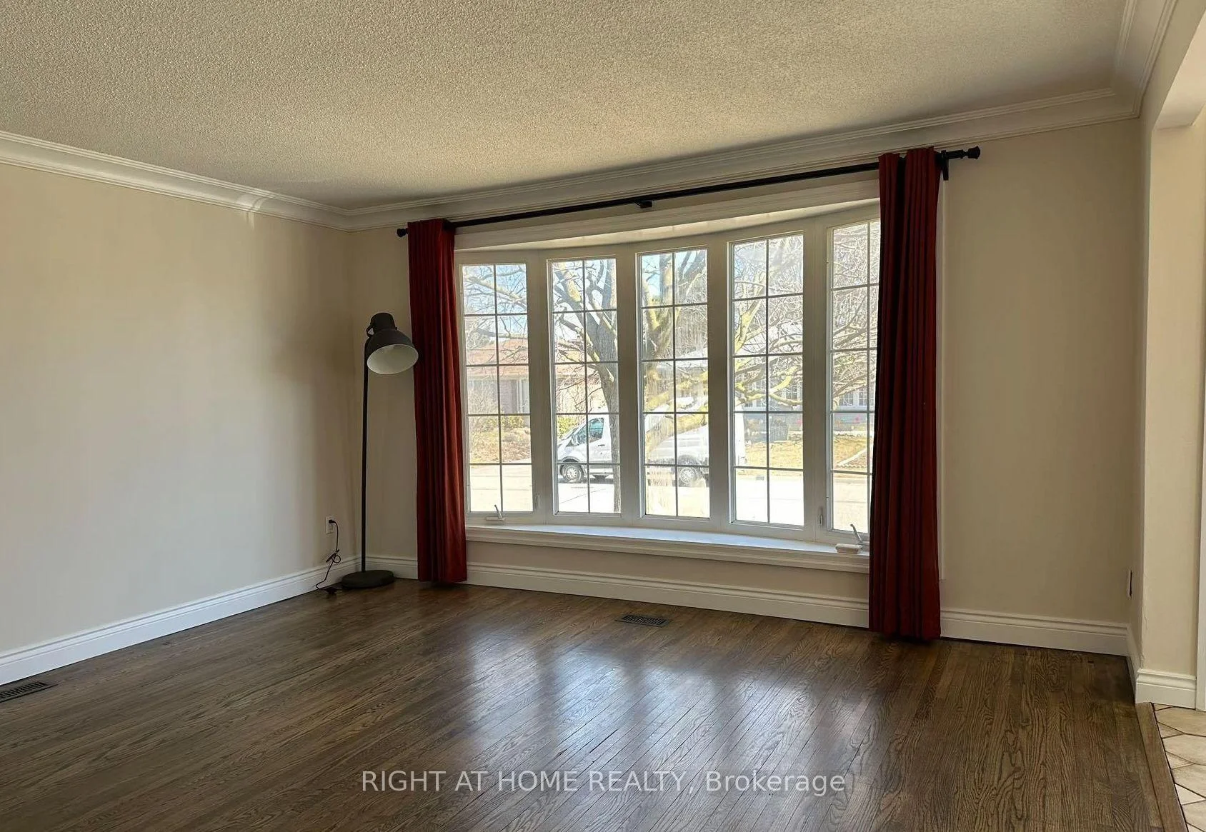 Photo 24 of Unit 3, 115 Eighth Street, Etobicoke, New Toronto — HOMEH