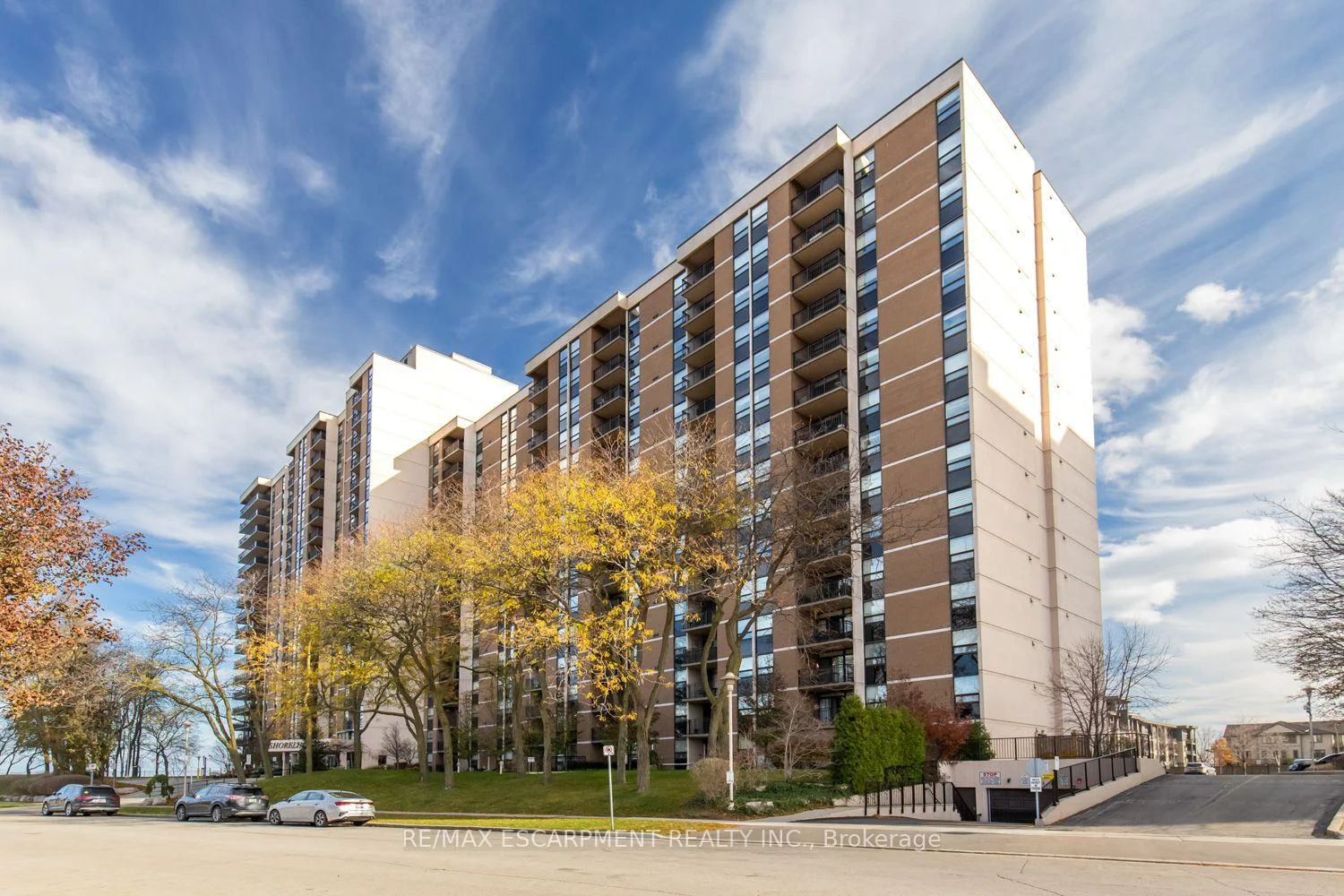 Photo 2 of Unit 310, 500 Green Road, Hamilton, Lakeshore — HOMEH