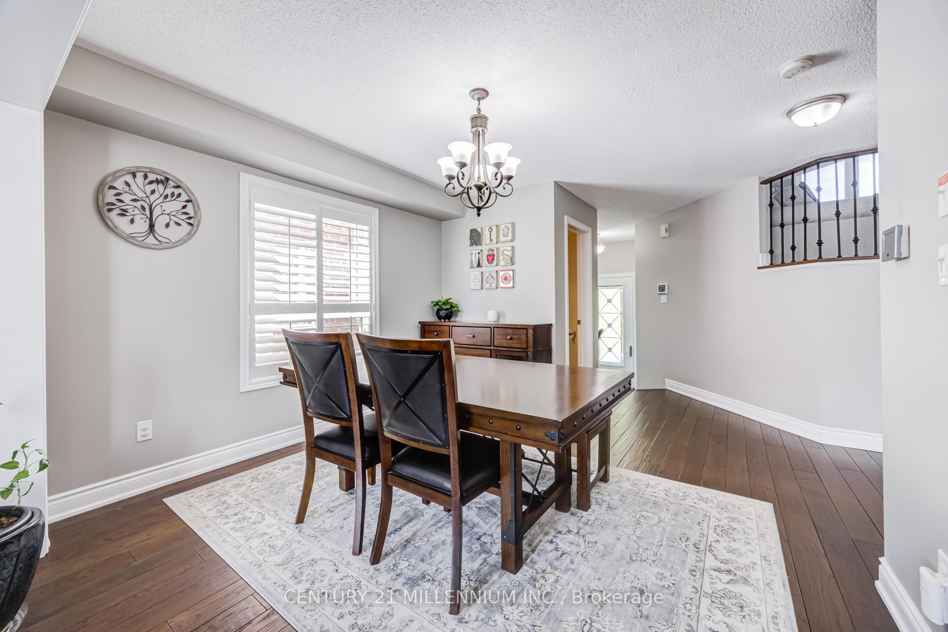 Photo 5 of 7 Bramoak Crescent, Brampton, Northwest Sandalwood Parkway — HOMEH