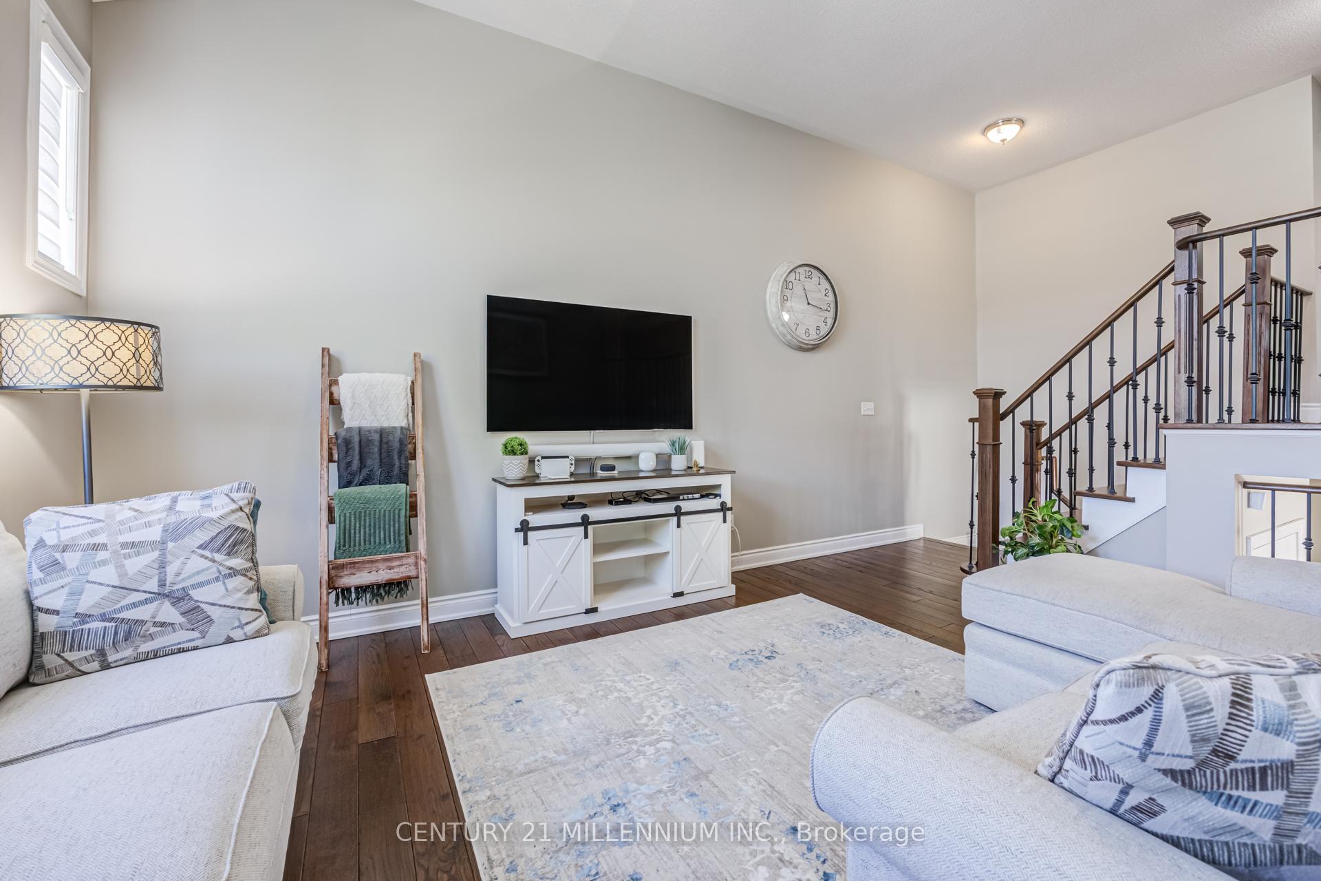 Photo 19 of 7 Bramoak Crescent, Brampton, Northwest Sandalwood Parkway — HOMEH