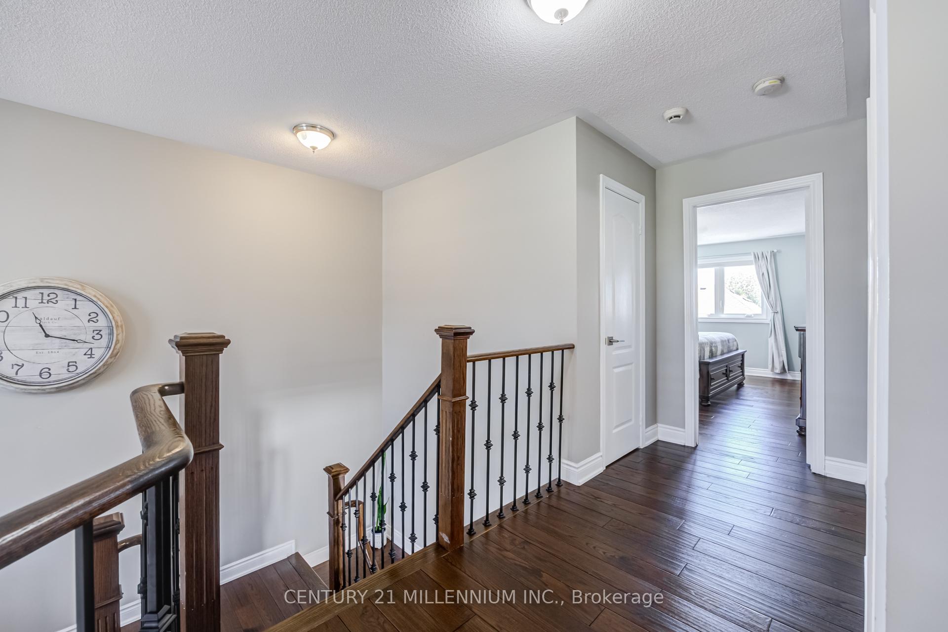 Photo 20 of 7 Bramoak Crescent, Brampton, Northwest Sandalwood Parkway — HOMEH