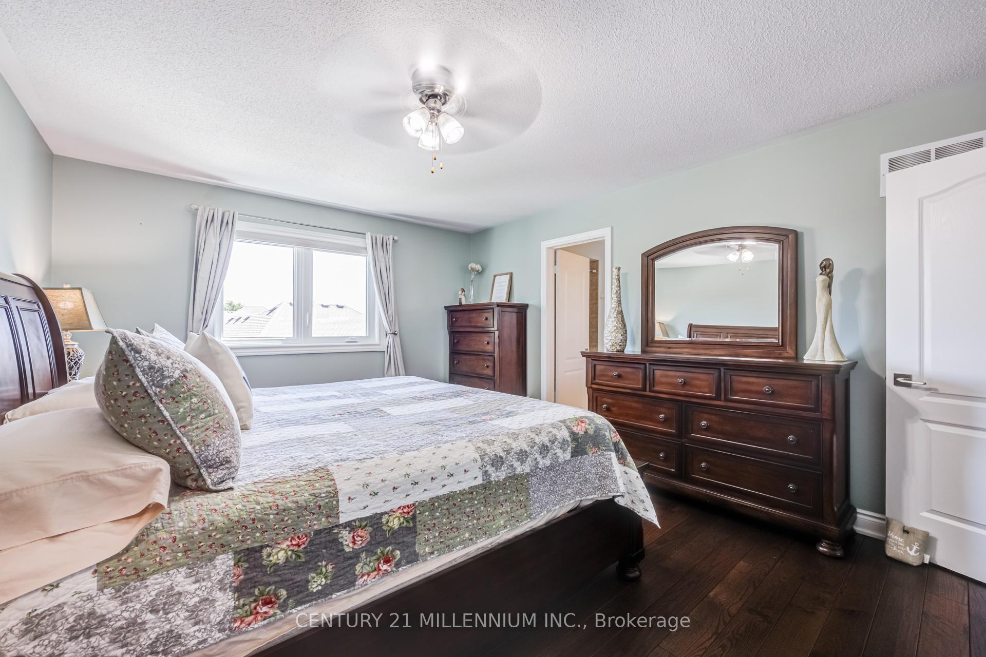 Photo 25 of 7 Bramoak Crescent, Brampton, Northwest Sandalwood Parkway — HOMEH