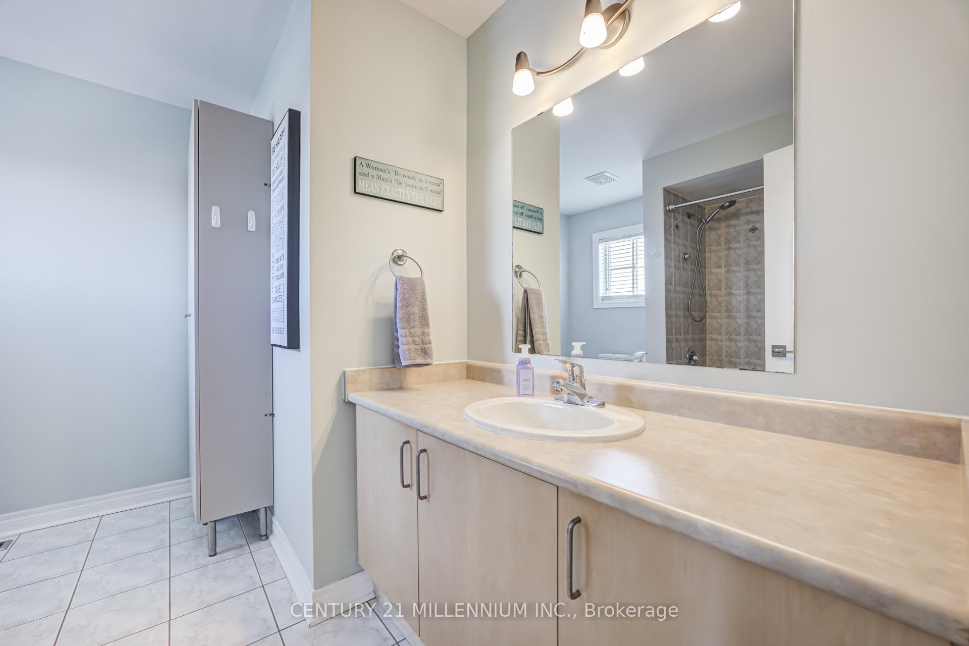 Photo 26 of 7 Bramoak Crescent, Brampton, Northwest Sandalwood Parkway — HOMEH