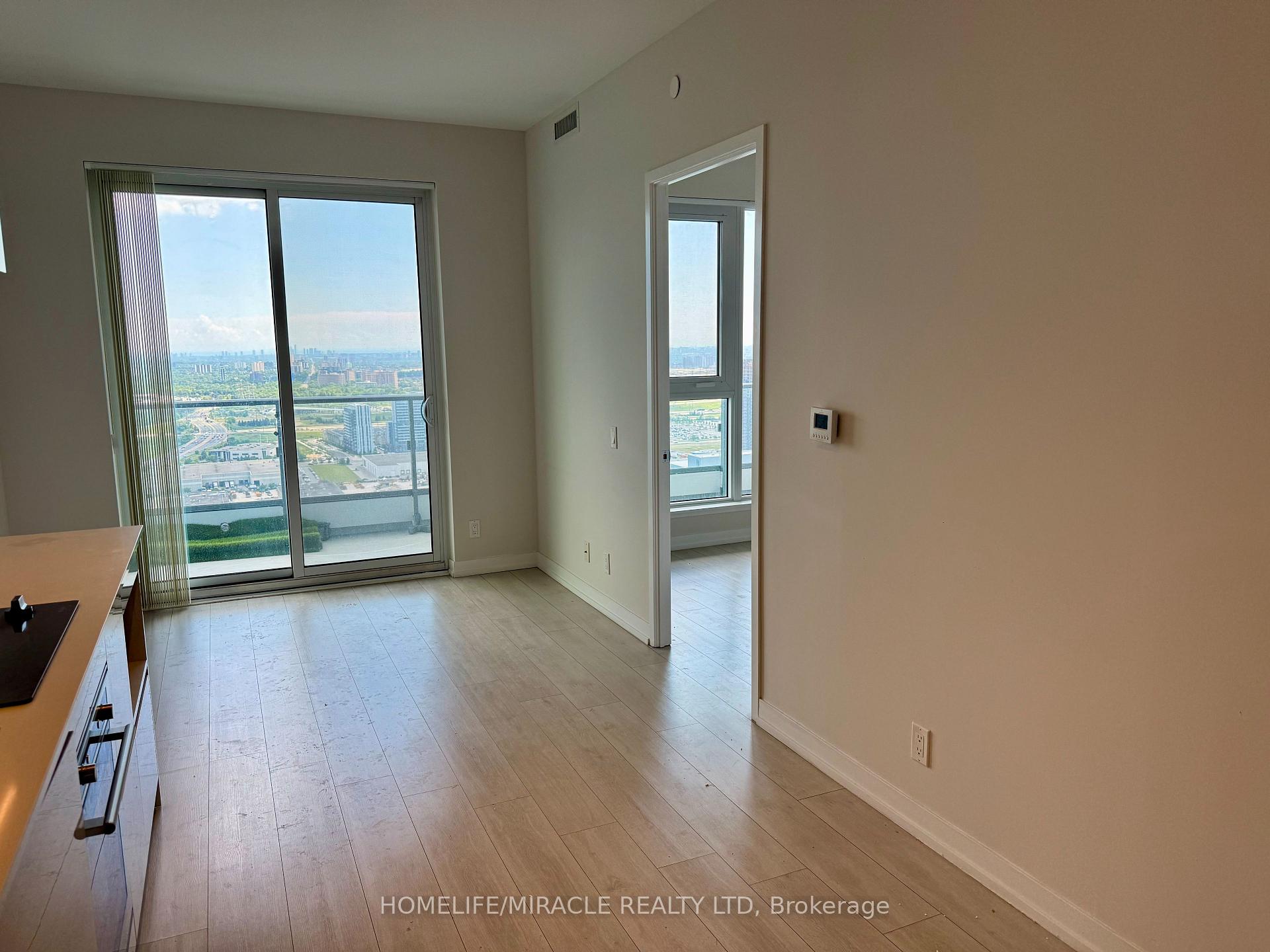Photo 3 of Unit 4107, 950 Portage Parkway, Vaughan, Vaughan Corporate Centre — HOMEH