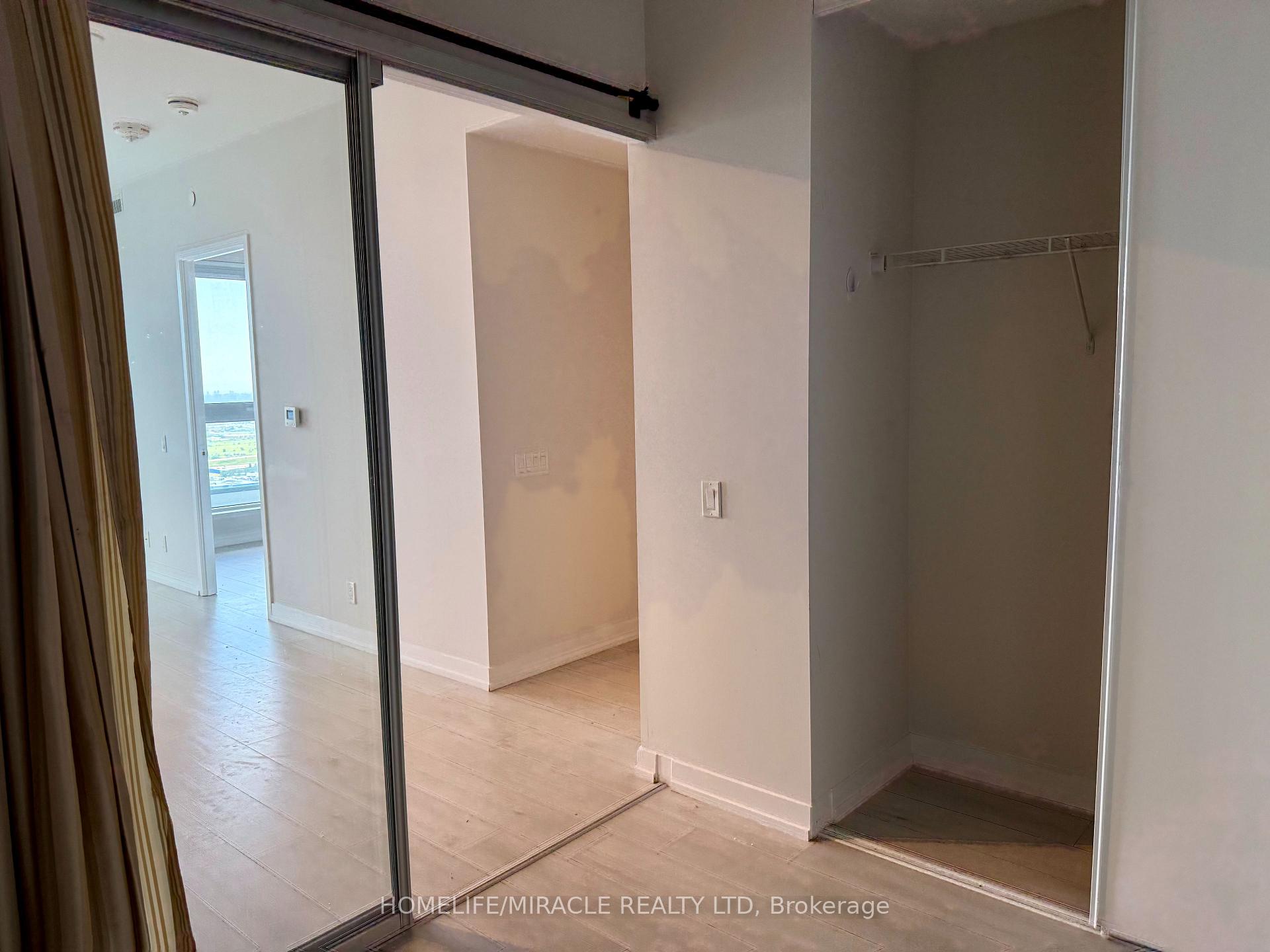 Photo 16 of Unit 4107, 950 Portage Parkway, Vaughan, Vaughan Corporate Centre — HOMEH