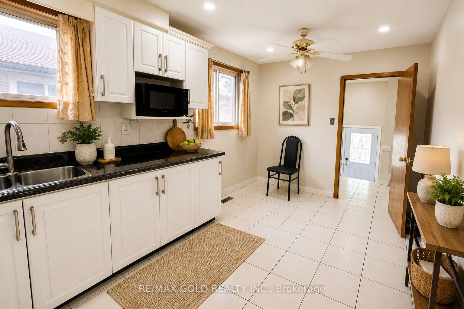 Photo 20 of 7383 Manion Road, Mississauga, Malton — HOMEH