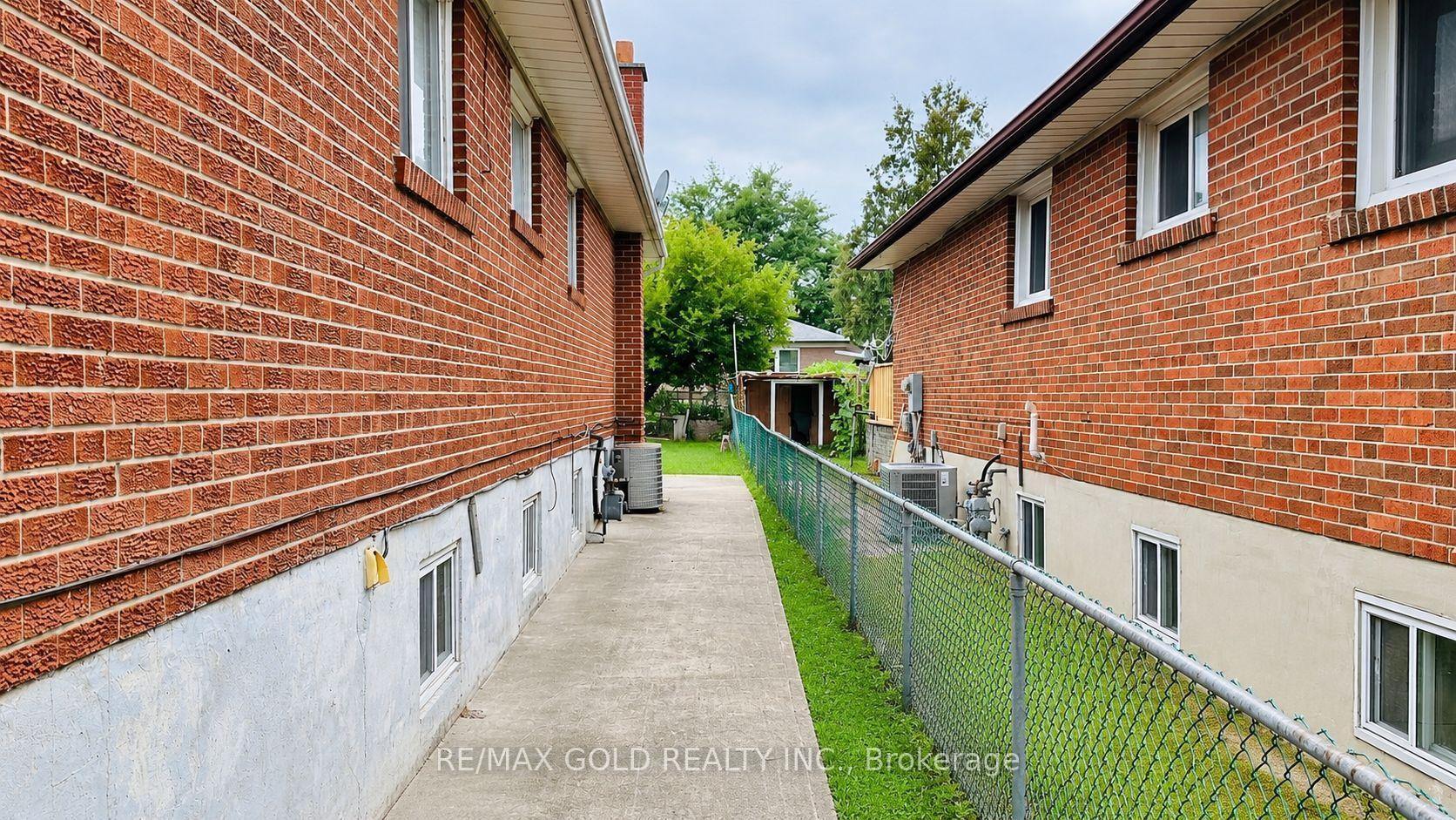 Photo 22 of 7383 Manion Road, Mississauga, Malton — HOMEH