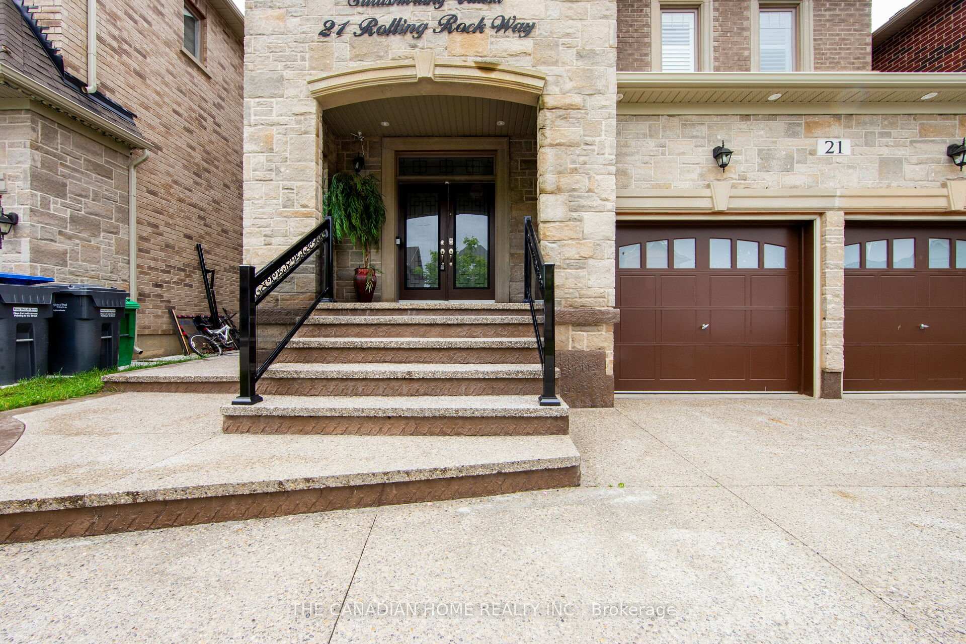 Photo 3 of 21 Rolling Rock Way, Brampton, Bram West — HOMEH