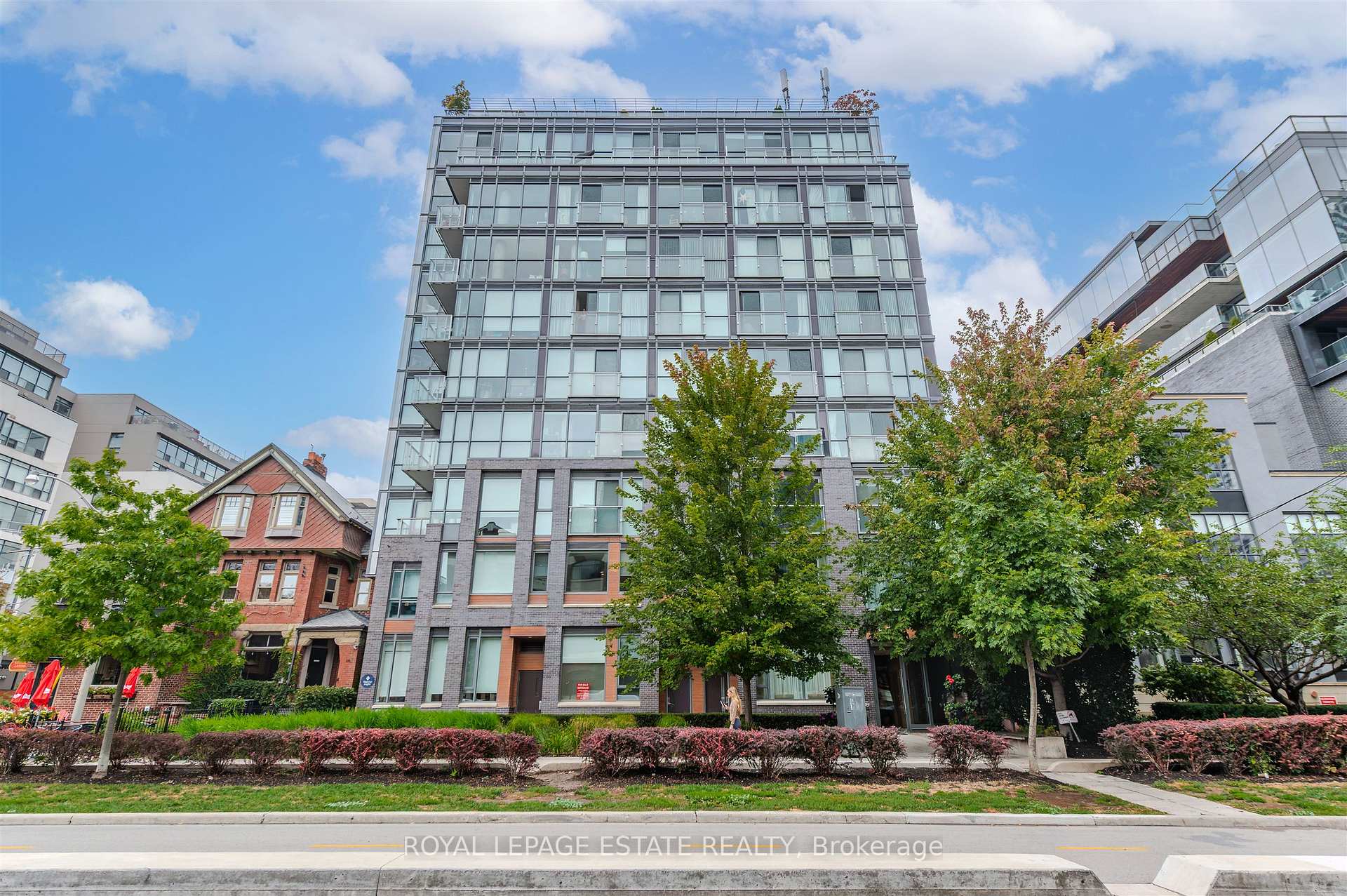 Front of Unit 203, 508 Wellington Street W