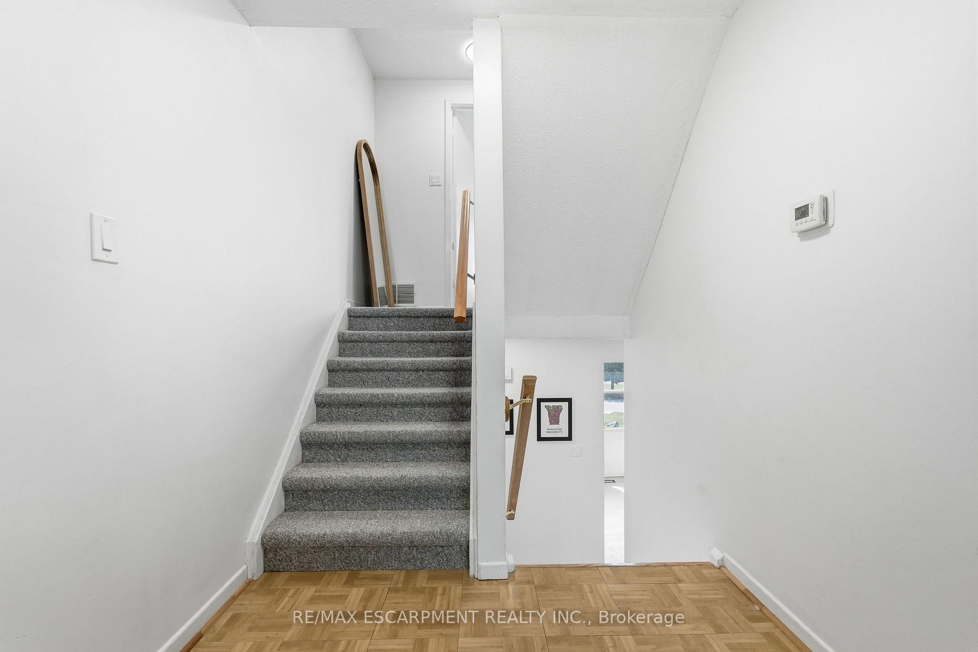 Photo 16 of Unit 33, 3 Burdock Lane, Hamilton, Dundas — HOMEH