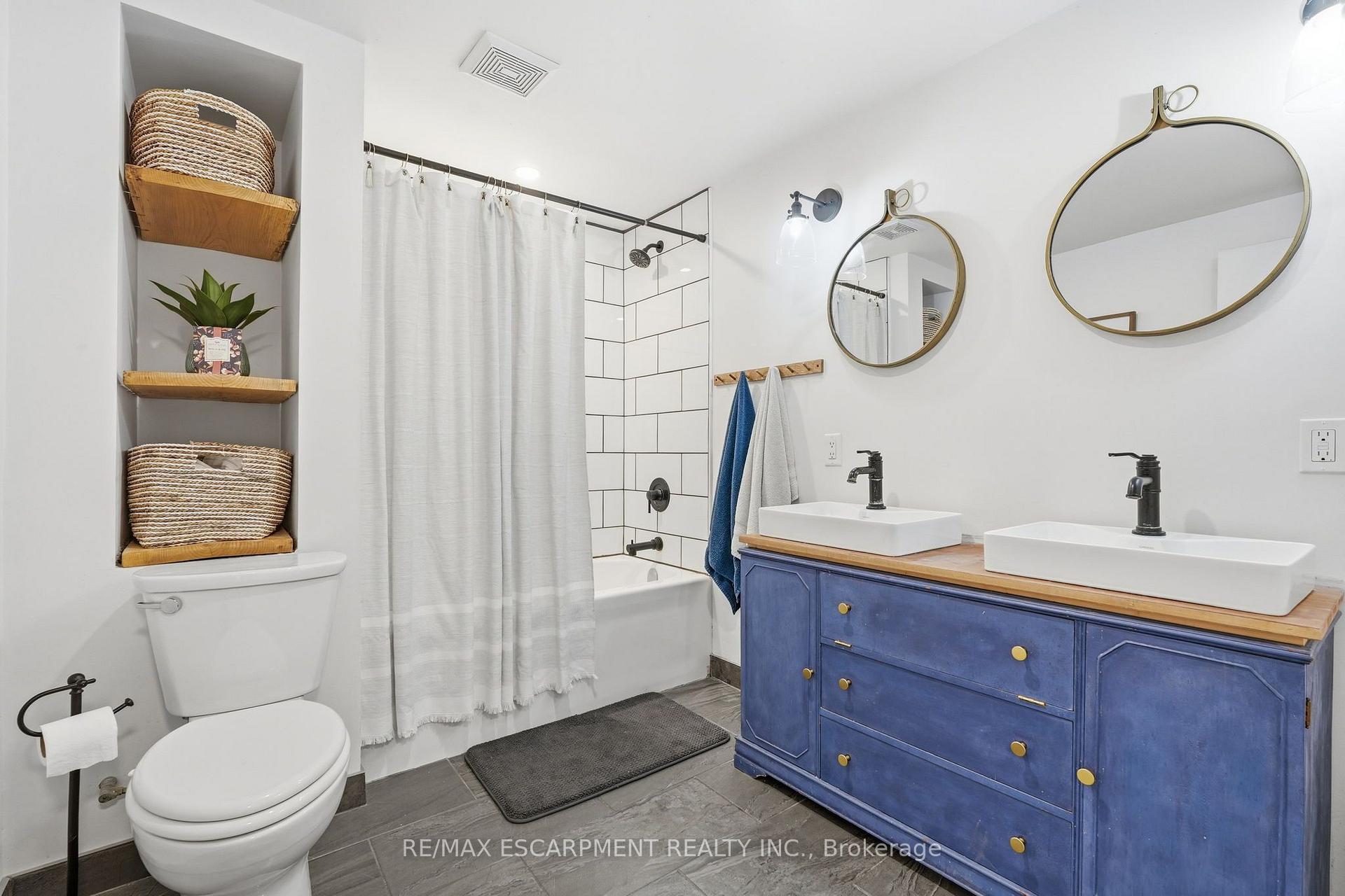 Photo 24 of Unit 33, 3 Burdock Lane, Hamilton, Dundas — HOMEH
