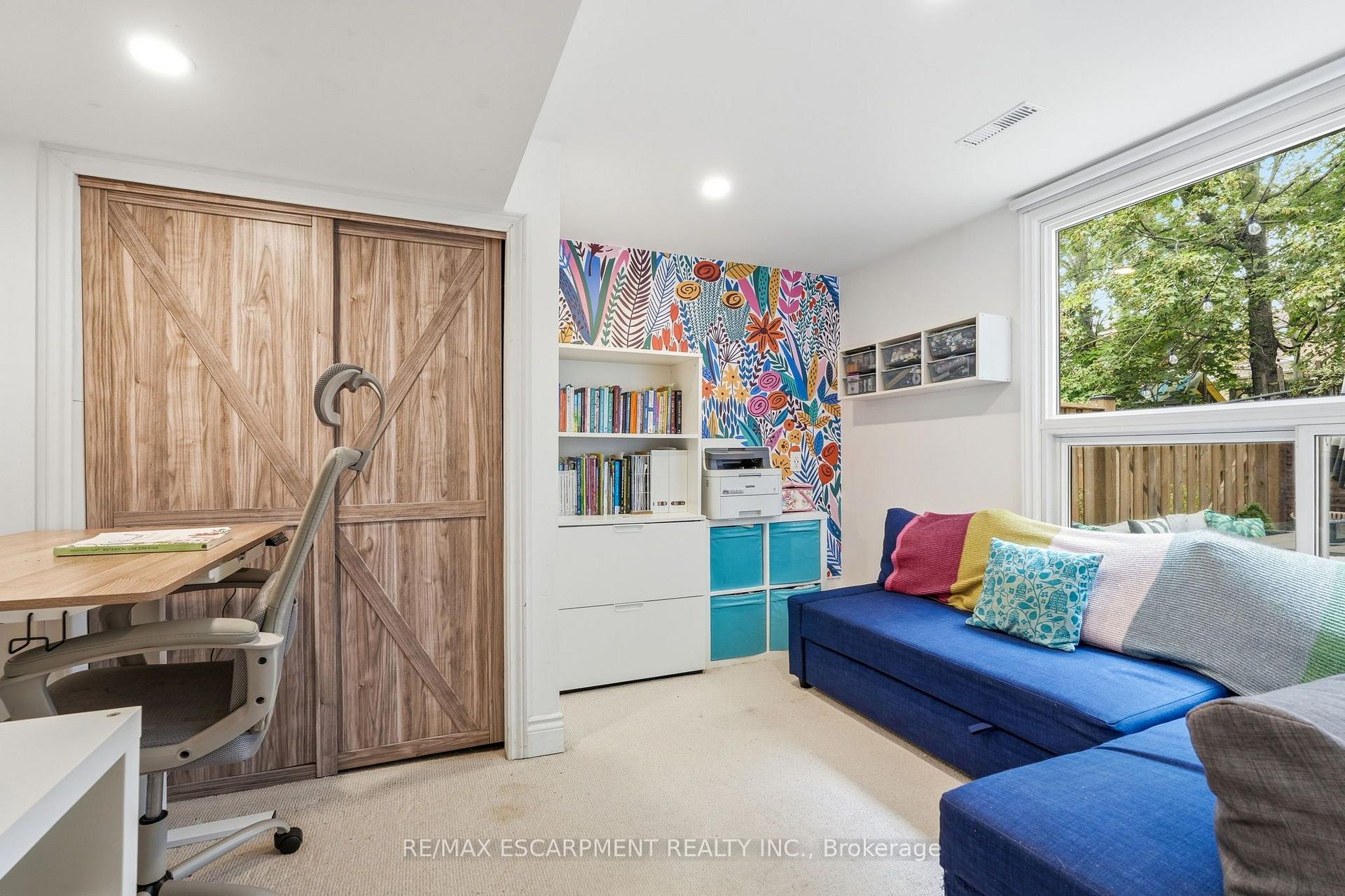 Photo 25 of Unit 33, 3 Burdock Lane, Hamilton, Dundas — HOMEH
