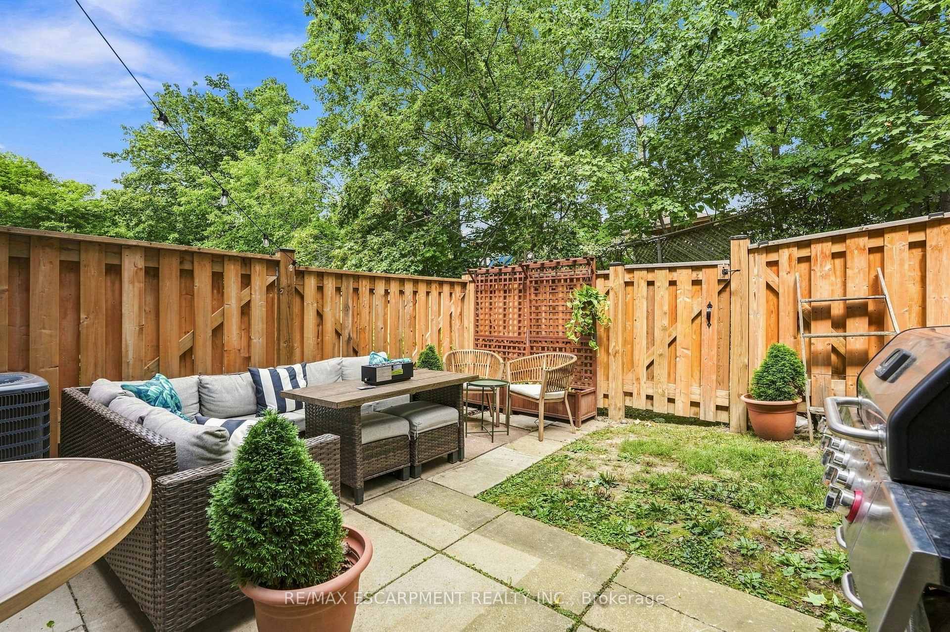 Photo 29 of Unit 33, 3 Burdock Lane, Hamilton, Dundas — HOMEH