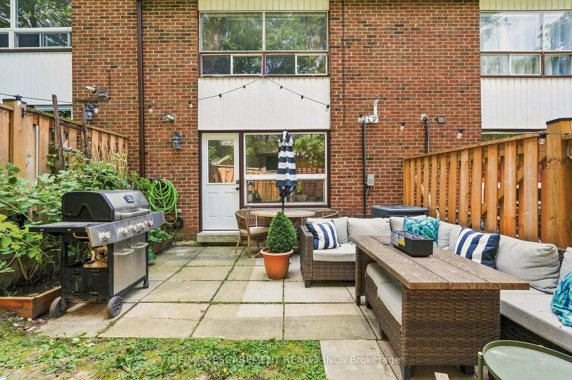 Photo 32 of Unit 33, 3 Burdock Lane, Hamilton, Dundas — HOMEH