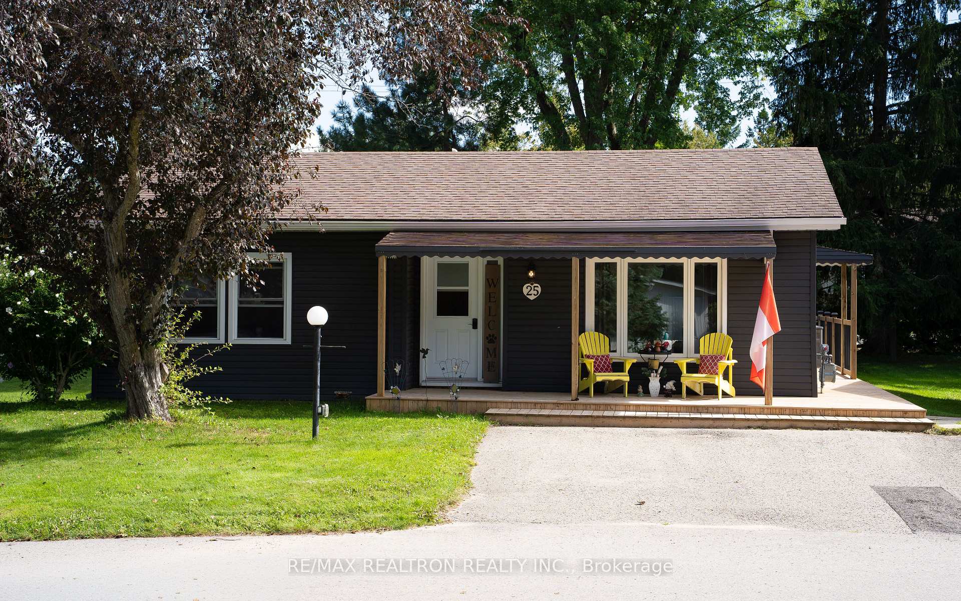 Photo 2 of 25 Cherrywood Lane, Innisfil, Rural Innisfil — HOMEH