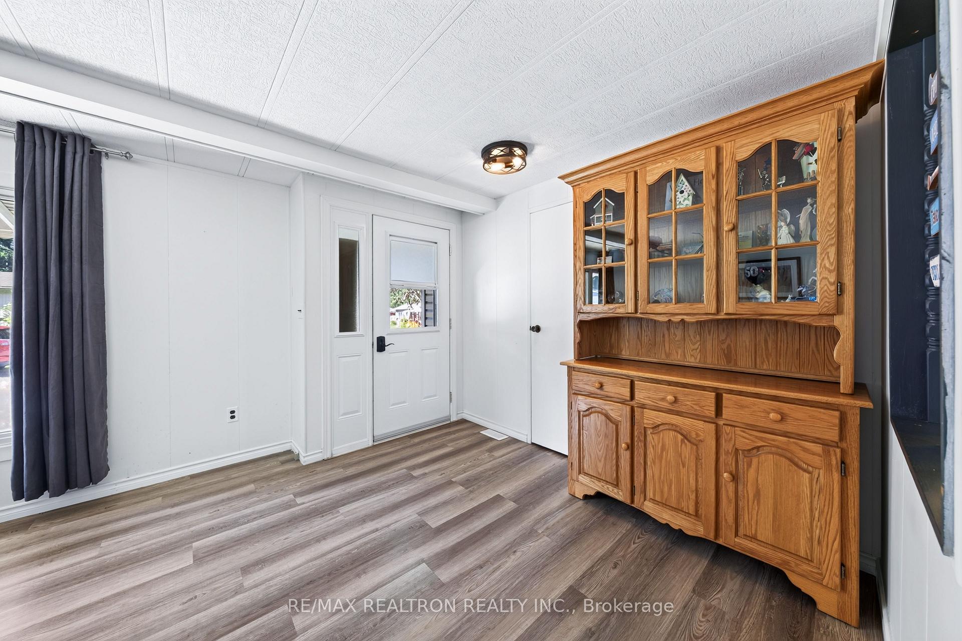Photo 7 of 25 Cherrywood Lane, Innisfil, Rural Innisfil — HOMEH