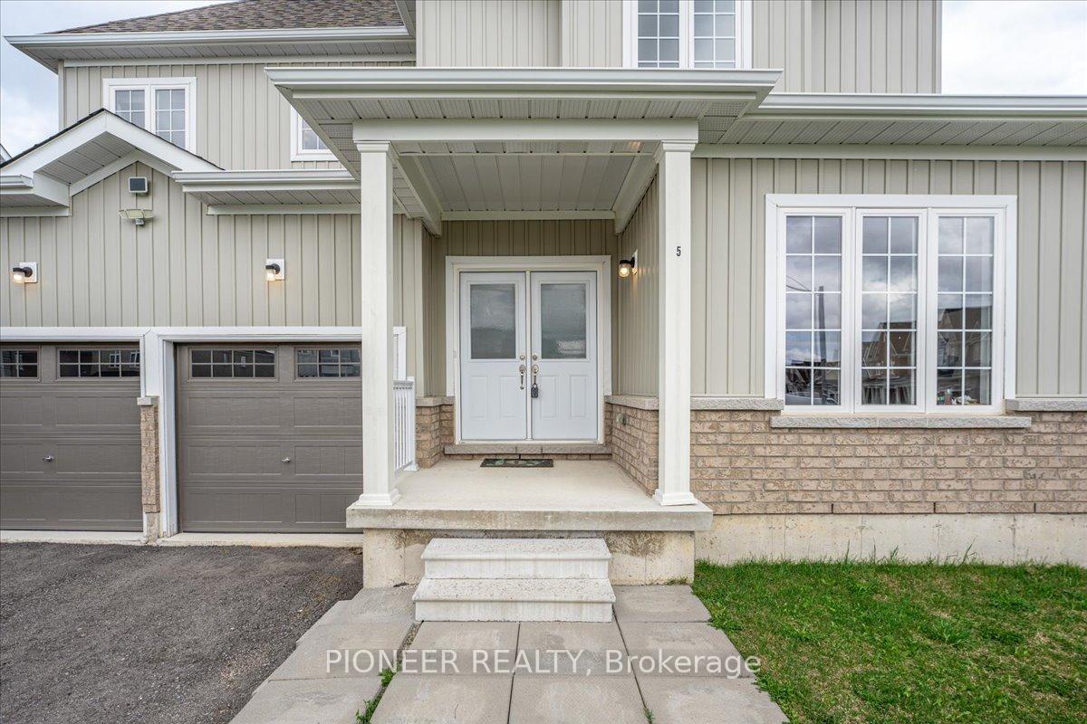Photo 3 of 5 Todd Crescent, Southgate — HOMEH