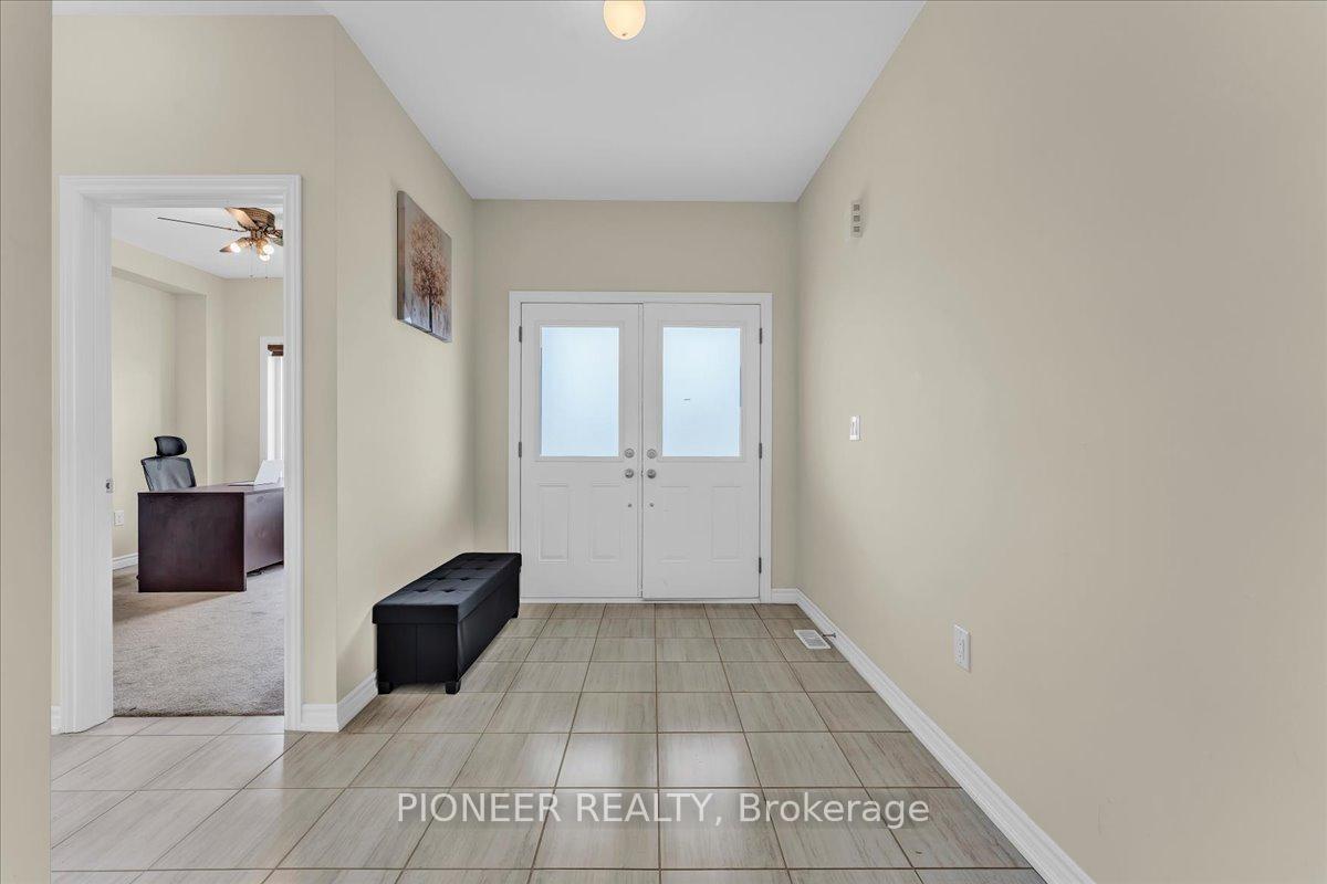 Photo 4 of 5 Todd Crescent, Southgate — HOMEH