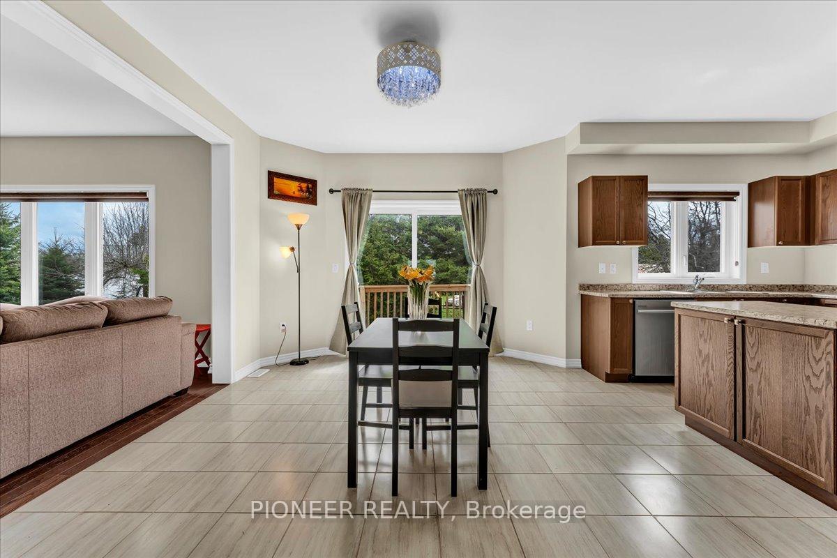 Photo 13 of 5 Todd Crescent, Southgate — HOMEH