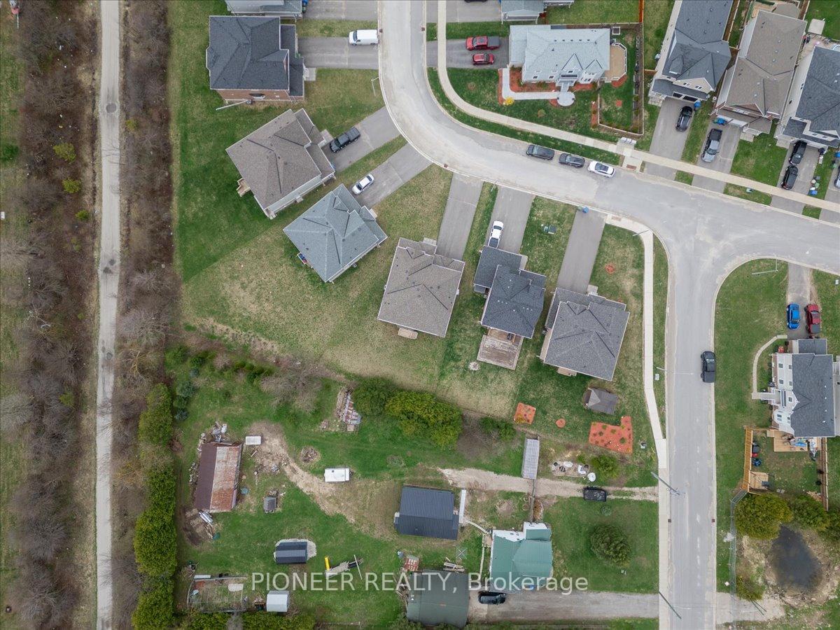Photo 44 of 5 Todd Crescent, Southgate — HOMEH