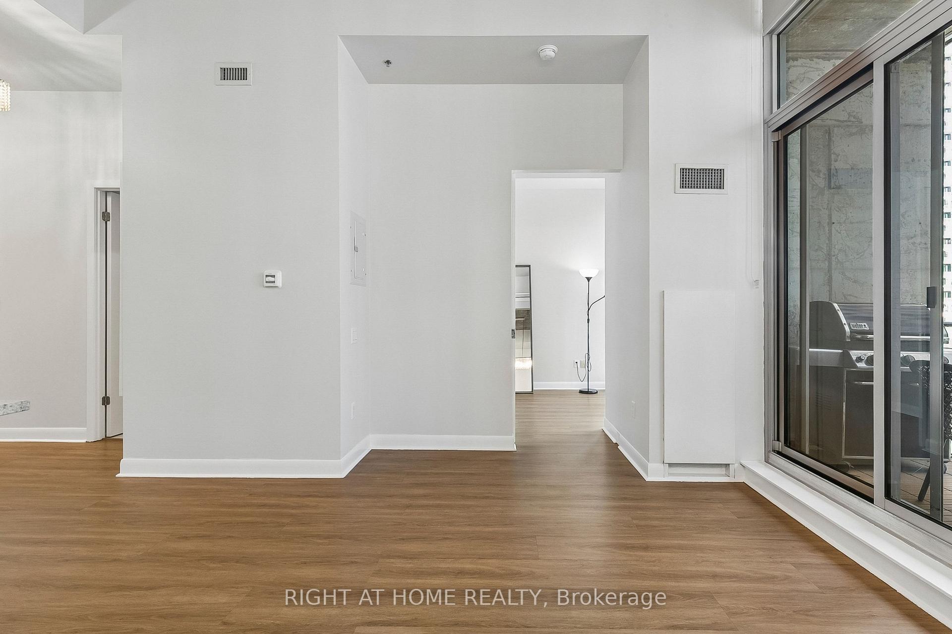 Photo 6 of Unit 1606, 375 King Street W, Toronto, Waterfront Communities — HOMEH
