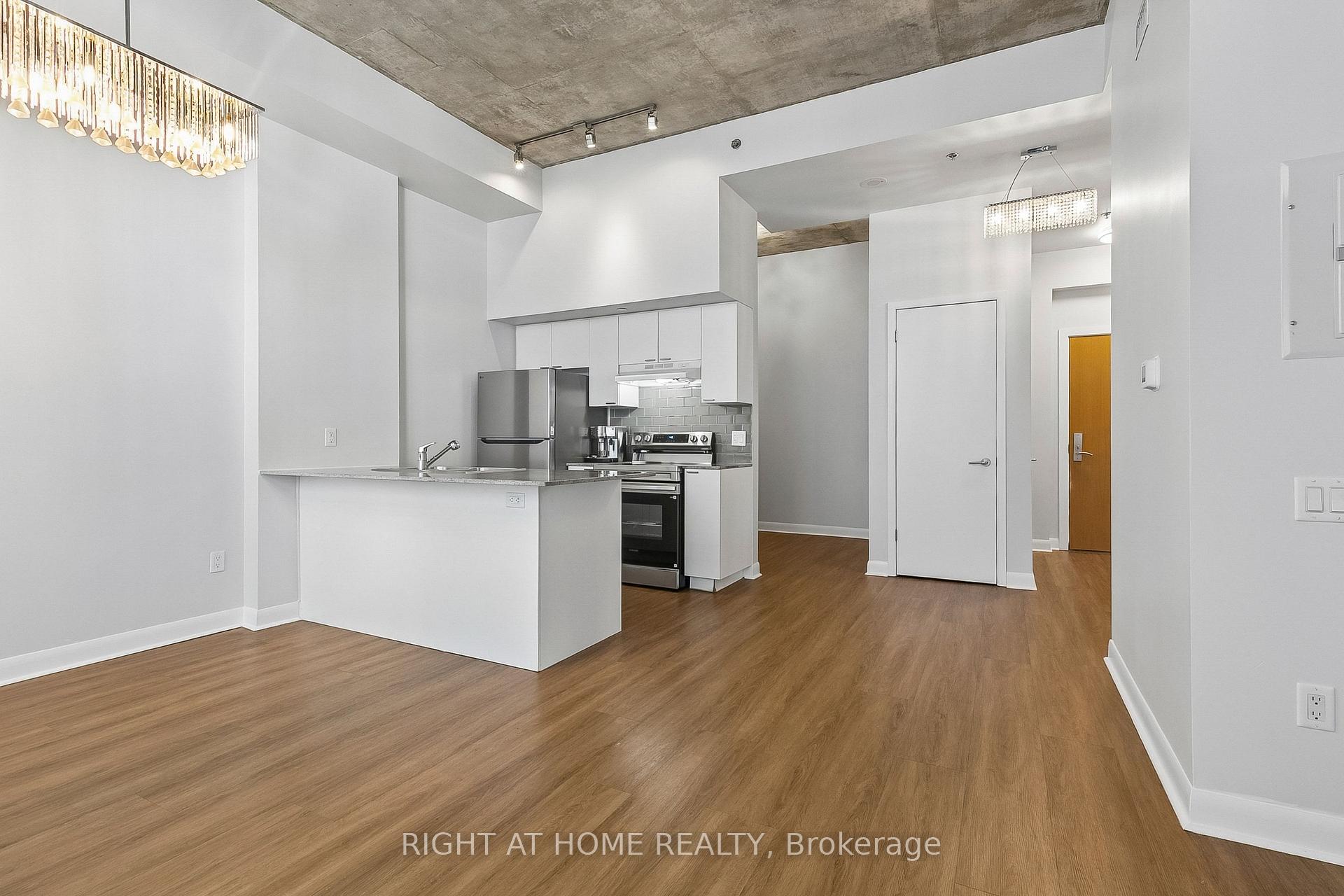 Photo 12 of Unit 1606, 375 King Street W, Toronto, Waterfront Communities — HOMEH