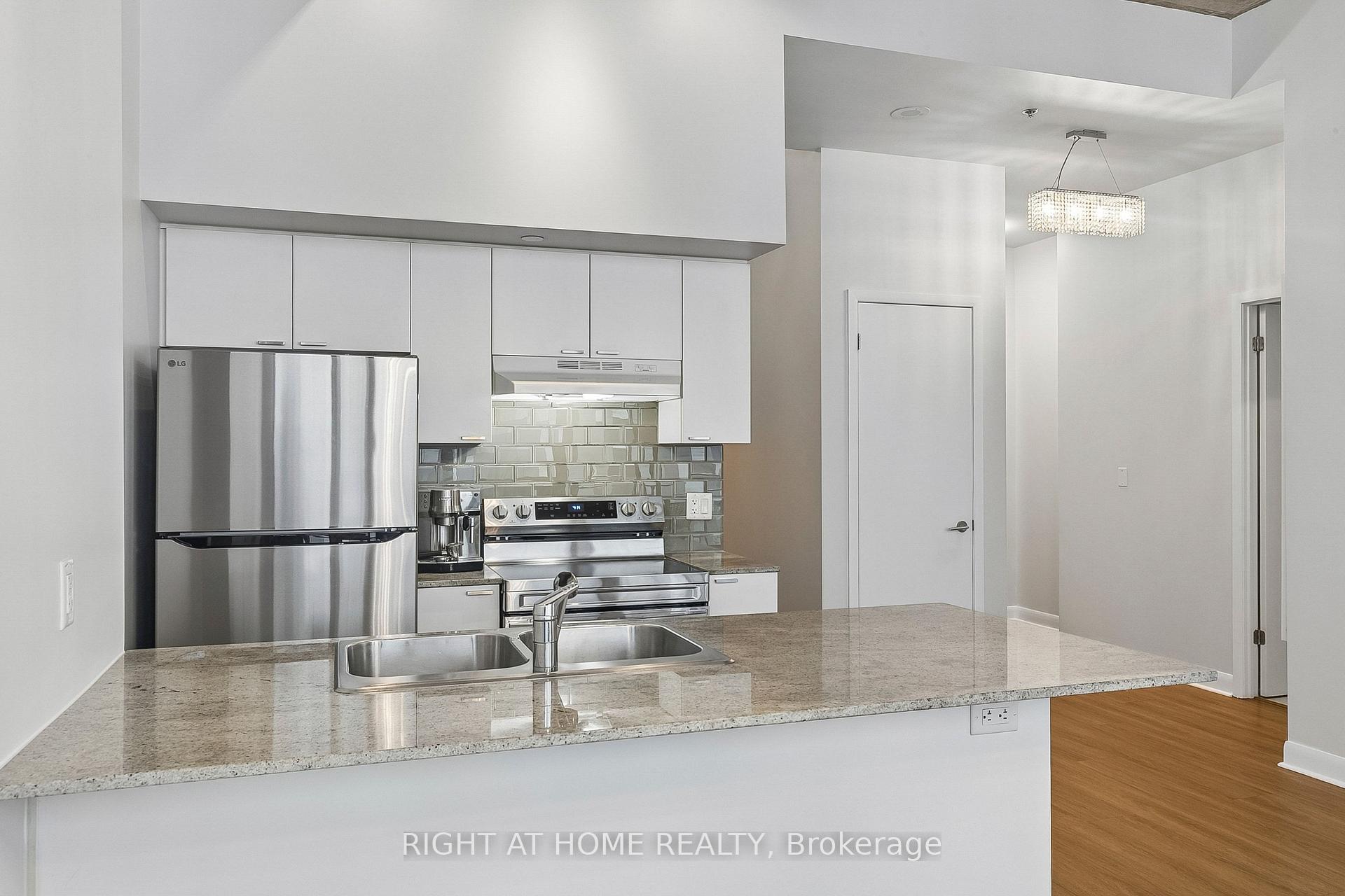 Photo 16 of Unit 1606, 375 King Street W, Toronto, Waterfront Communities — HOMEH