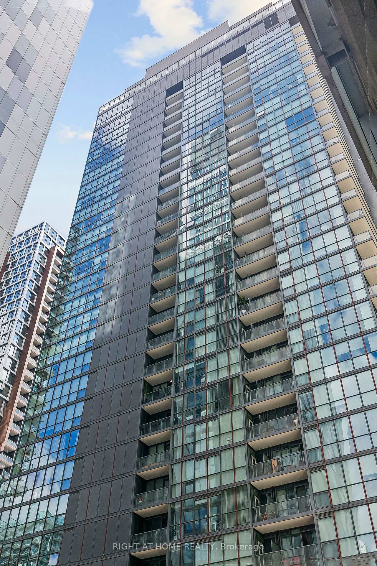 Photo 34 of Unit 1606, 375 King Street W, Toronto, Waterfront Communities — HOMEH