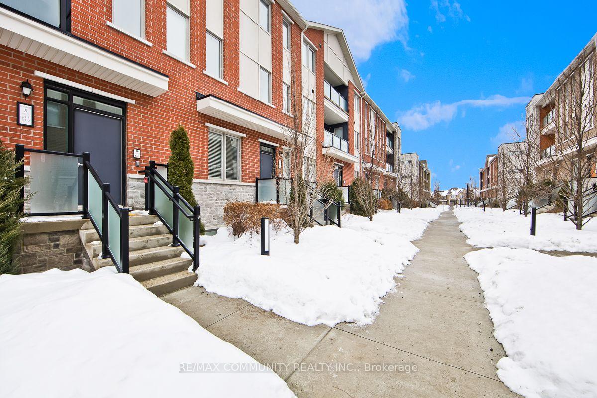 Photo 3 of Unit 511, 1148 Dragonfly Avenue, Pickering, Rural Pickering — HOMEH