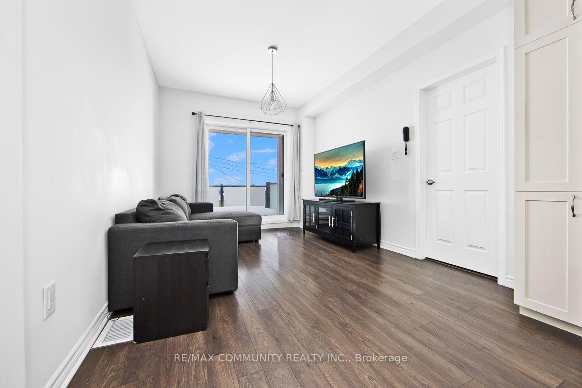 Photo 5 of Unit 511, 1148 Dragonfly Avenue, Pickering, Rural Pickering — HOMEH