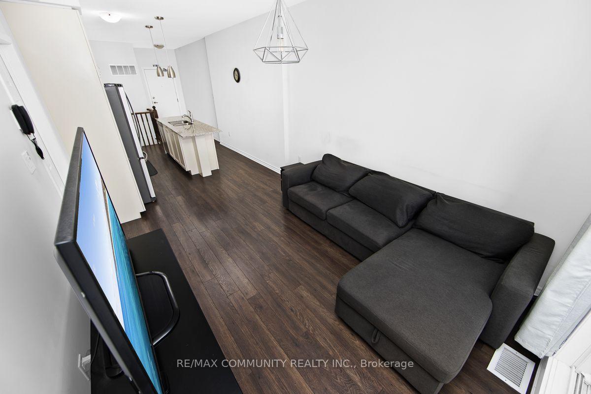 Photo 6 of Unit 511, 1148 Dragonfly Avenue, Pickering, Rural Pickering — HOMEH