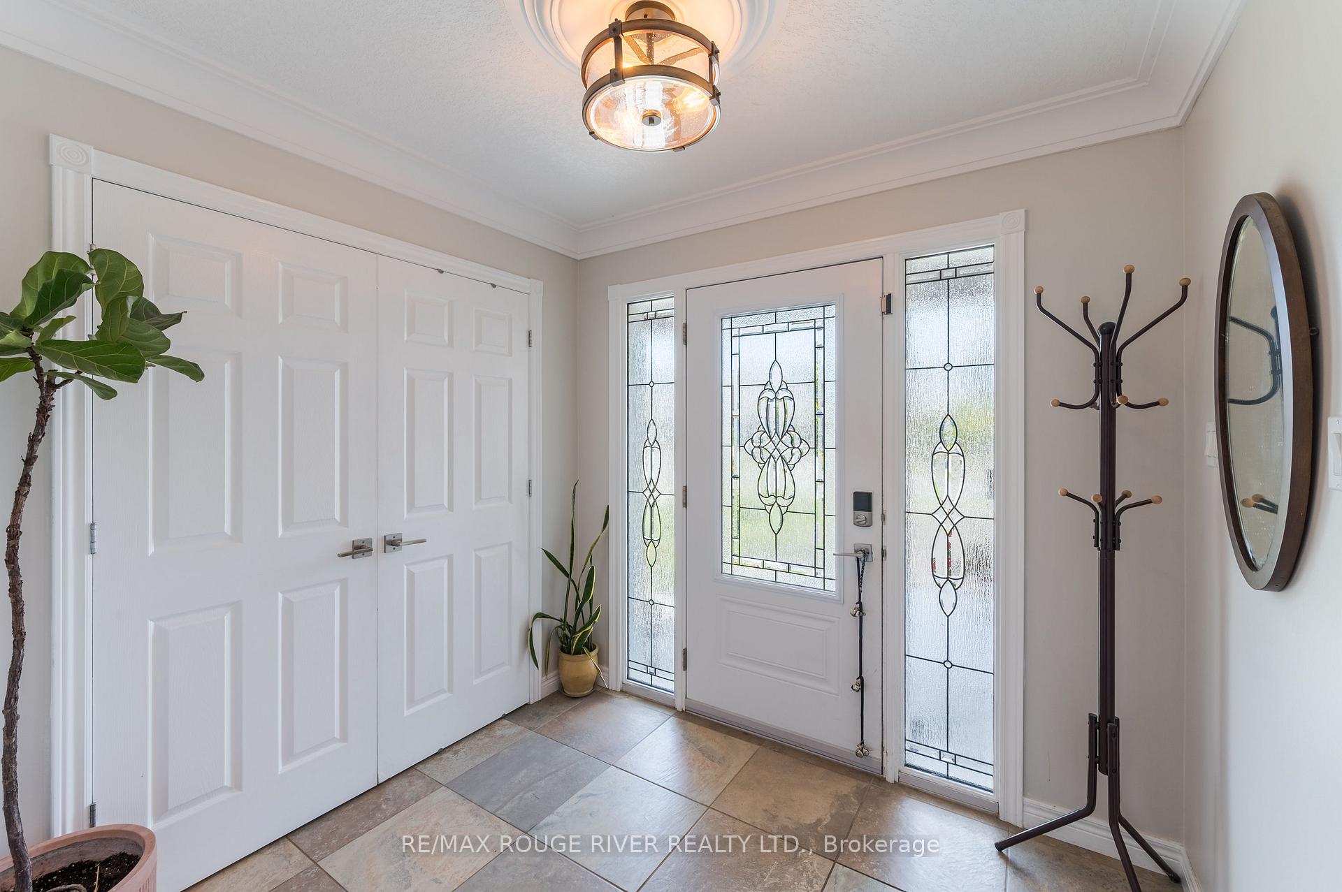 Photo 3 of 969 Avery Avenue, Peterborough, Monaghan Ward 2 — HOMEH