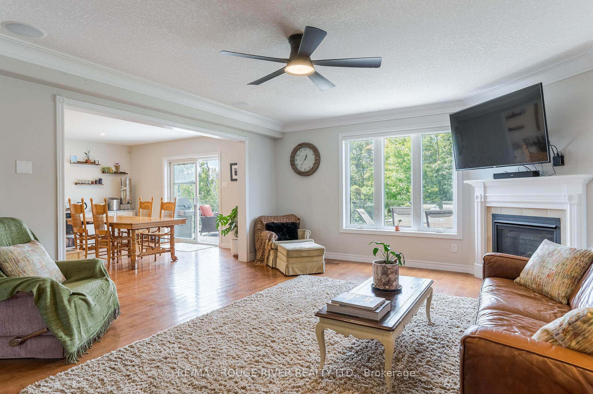 Photo 13 of 969 Avery Avenue, Peterborough, Monaghan Ward 2 — HOMEH