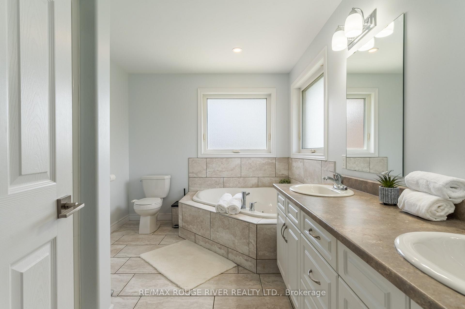 Photo 20 of 969 Avery Avenue, Peterborough, Monaghan Ward 2 — HOMEH