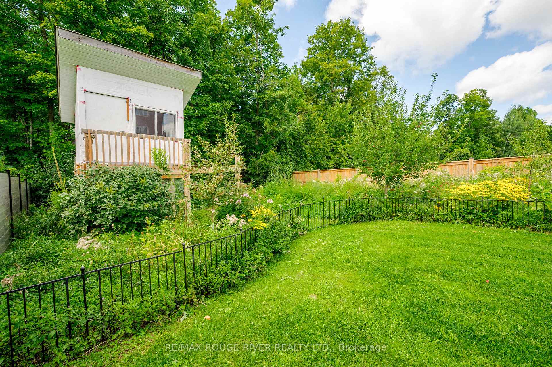 Photo 38 of 969 Avery Avenue, Peterborough, Monaghan Ward 2 — HOMEH