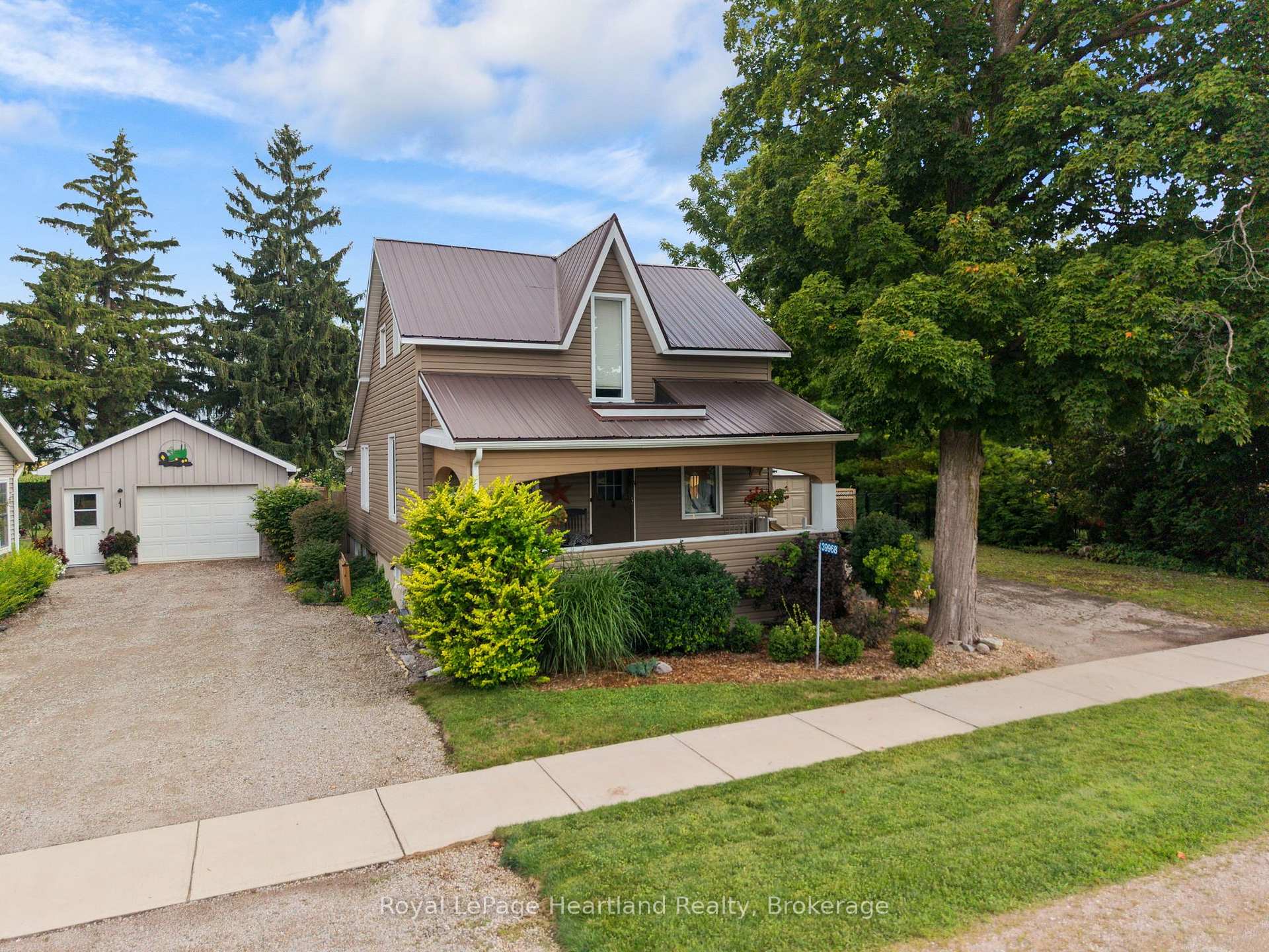 Photo 10 of 39968 Kippen Road, Bluewater, Stanley — HOMEH