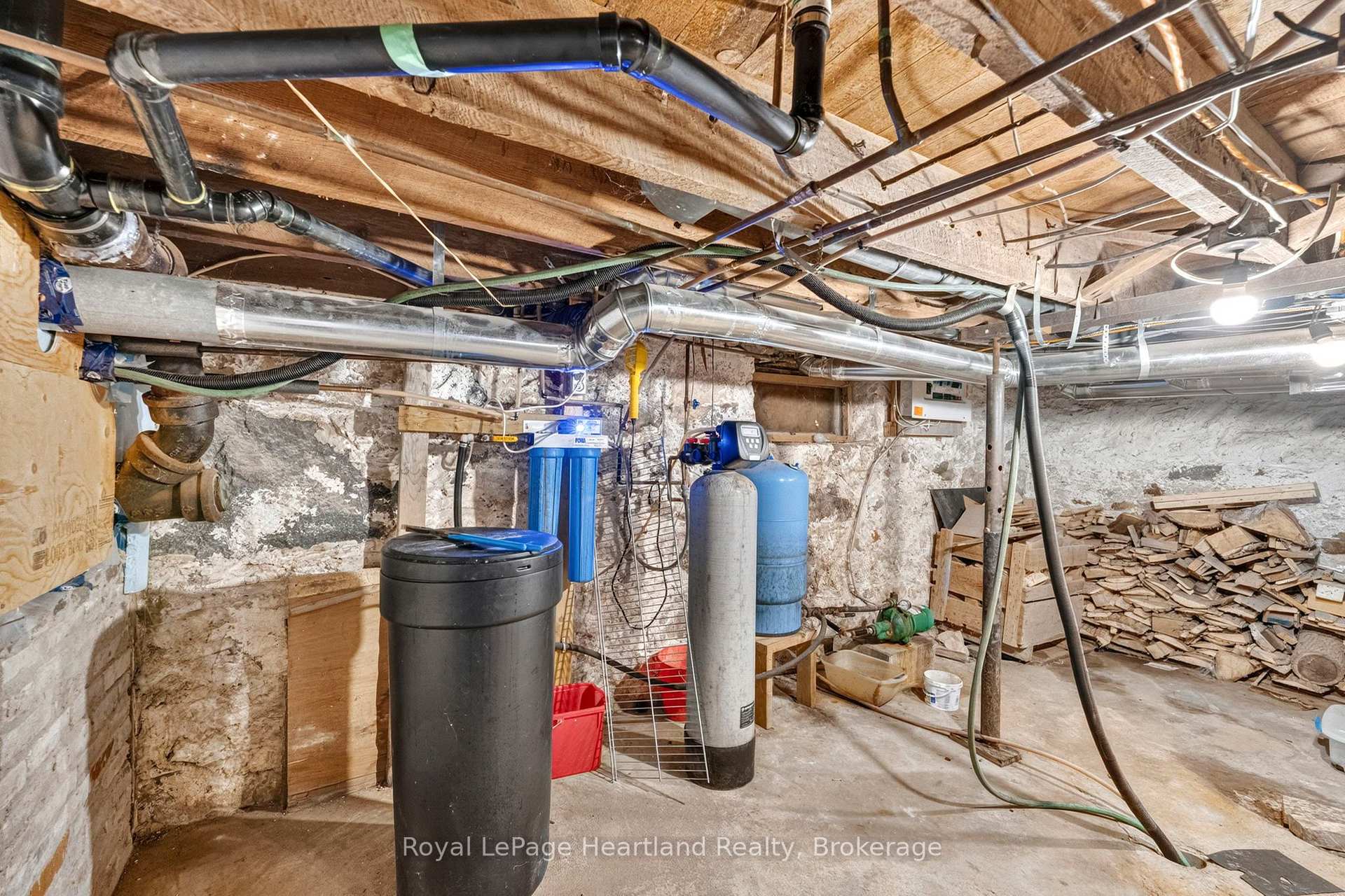Photo 36 of 39968 Kippen Road, Bluewater, Stanley — HOMEH