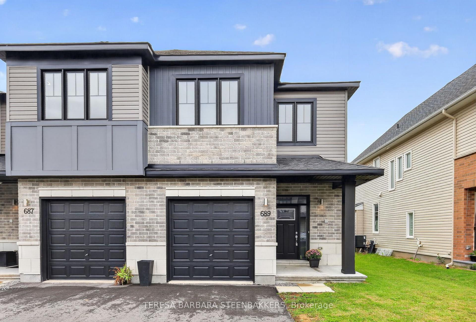 Photo of 689 Taliesin Crescent E