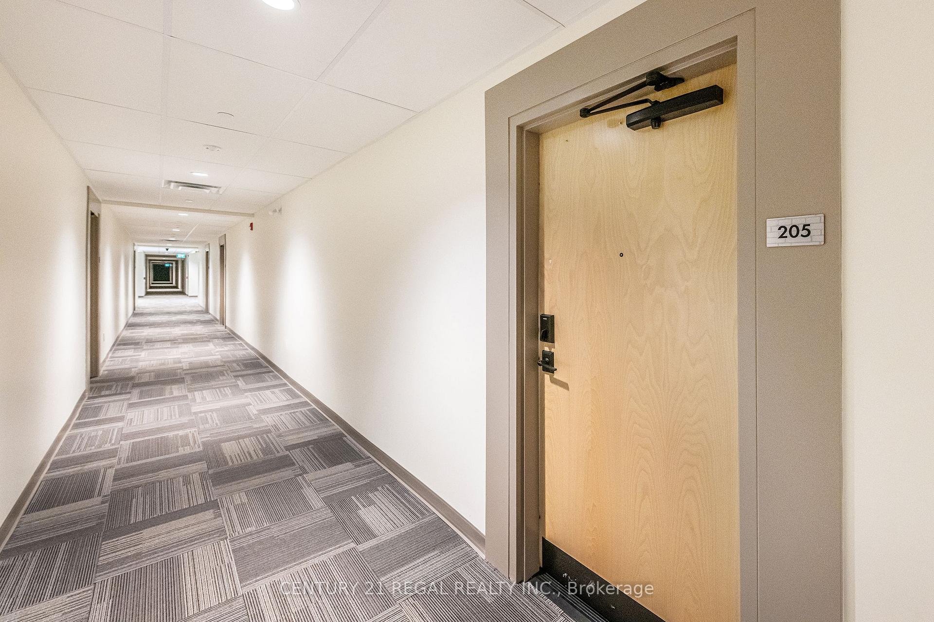 Photo 10 of Unit Unit 205, 121 Mary Street, Clearview, Creemore — HOMEH