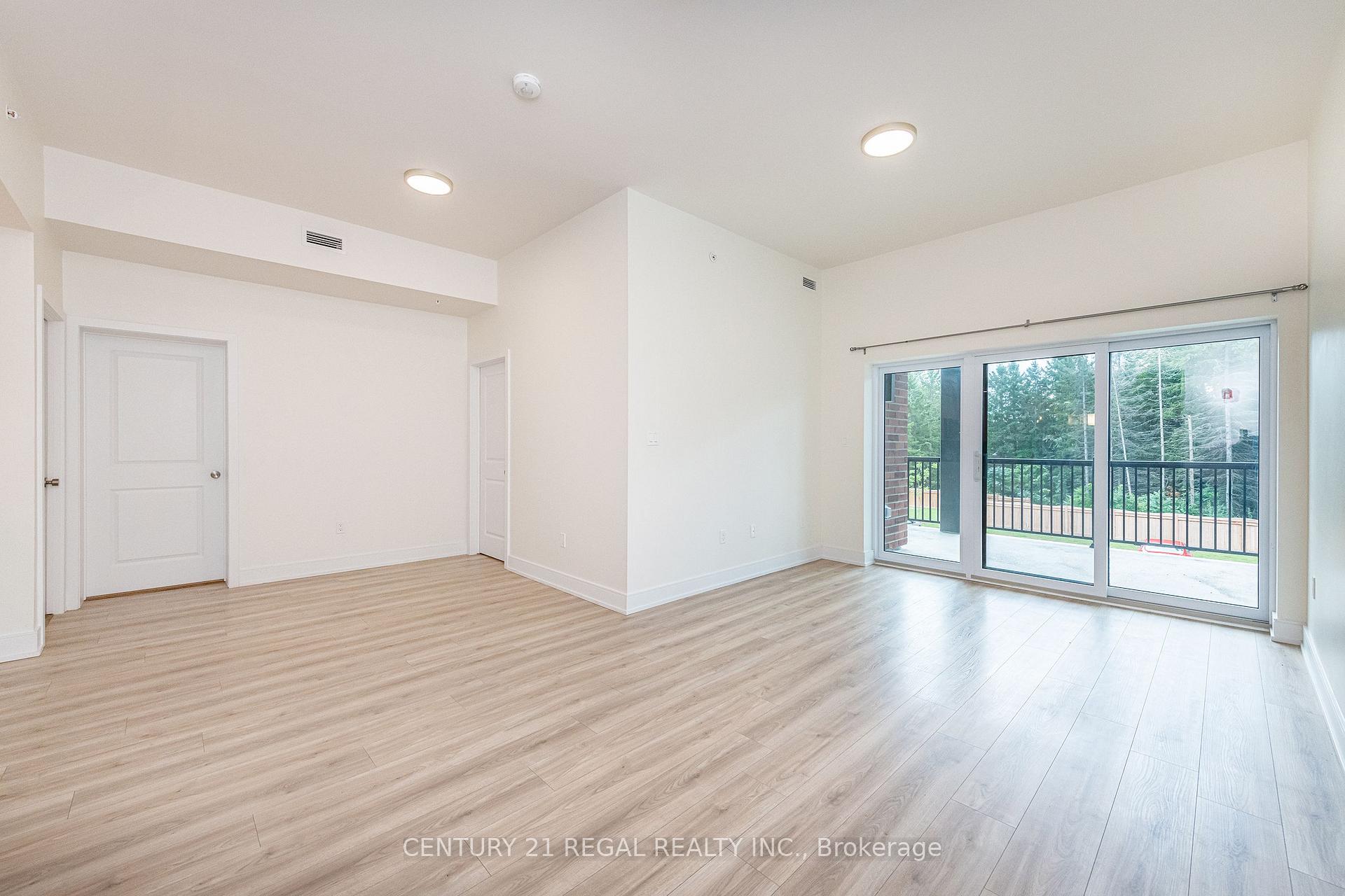 Photo 12 of Unit Unit 205, 121 Mary Street, Clearview, Creemore — HOMEH