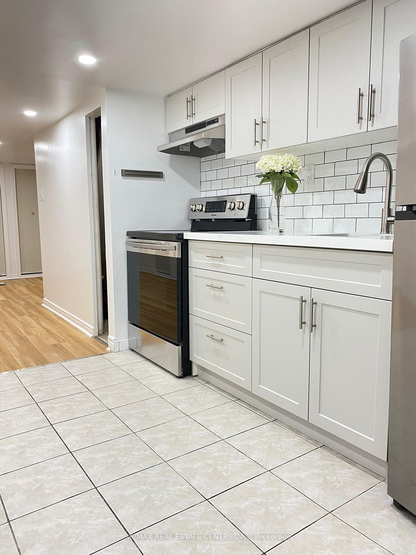 Photo 20 of Unit Lower, 472 Lansdowne Avenue, Toronto, Dufferin Grove — HOMEH