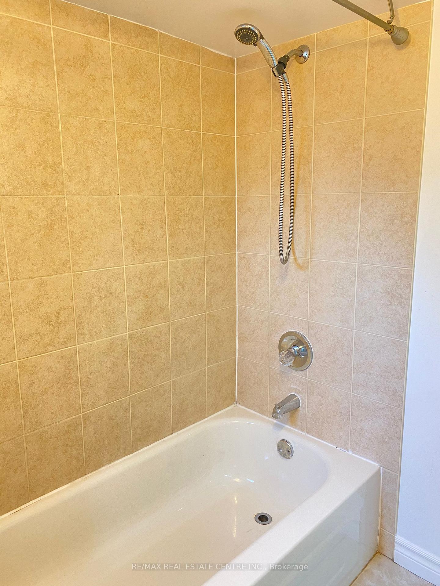 Photo 42 of Unit Lower, 472 Lansdowne Avenue, Toronto, Dufferin Grove — HOMEH