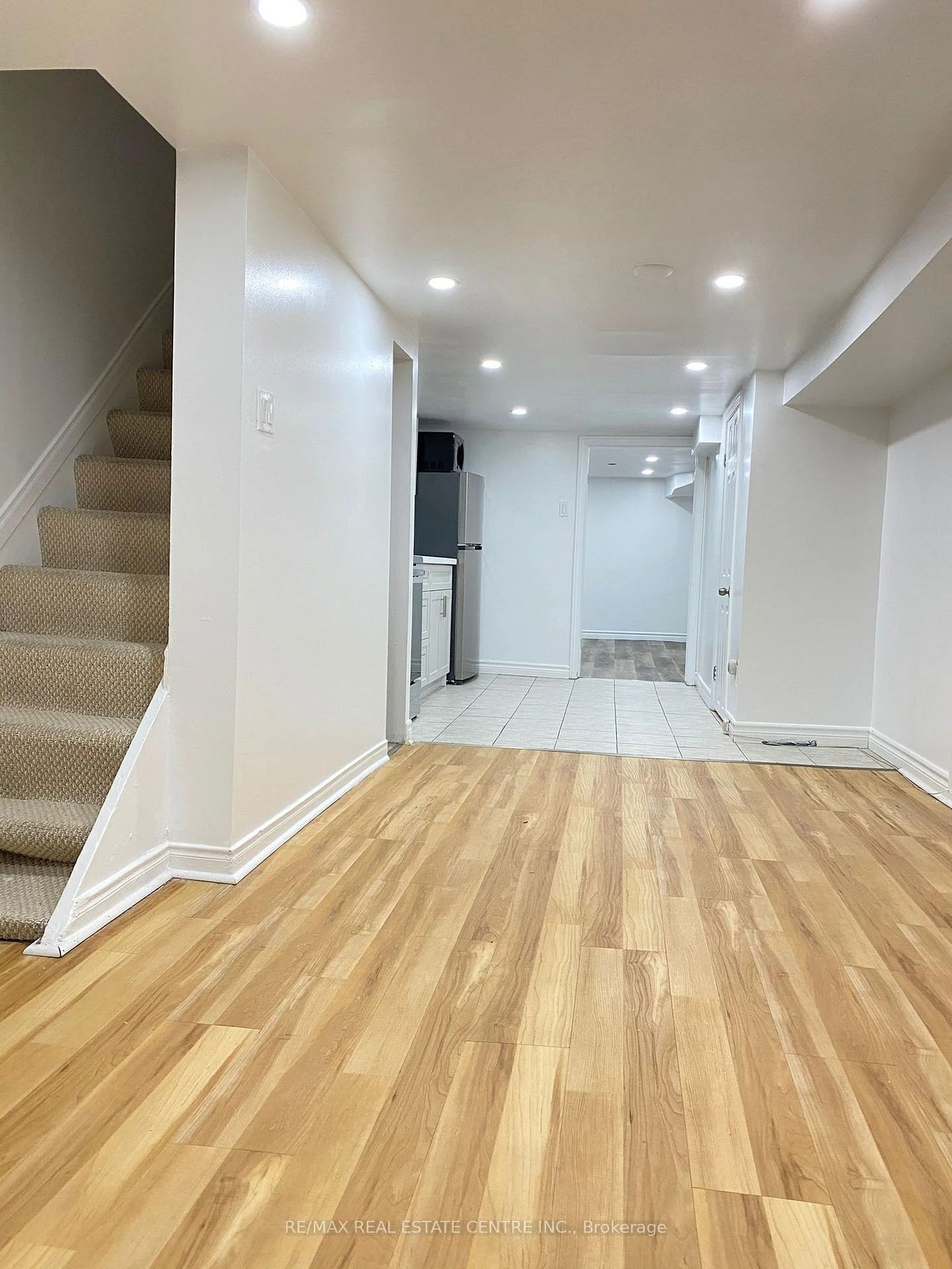 Photo 2 of Unit Lower, 472 Lansdowne Avenue, Toronto, Dufferin Grove — HOMEH