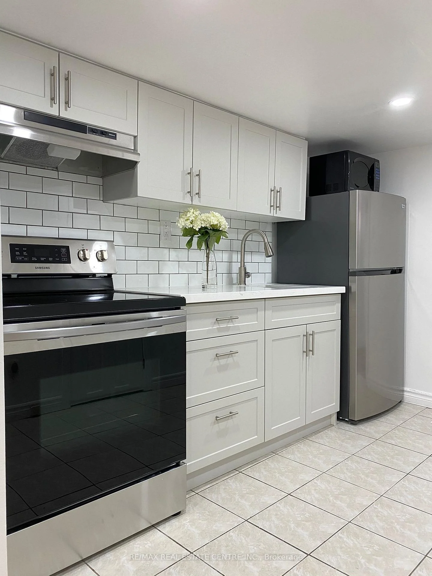 Photo 16 of Unit Lower, 472 Lansdowne Avenue, Toronto, Dufferin Grove — HOMEH