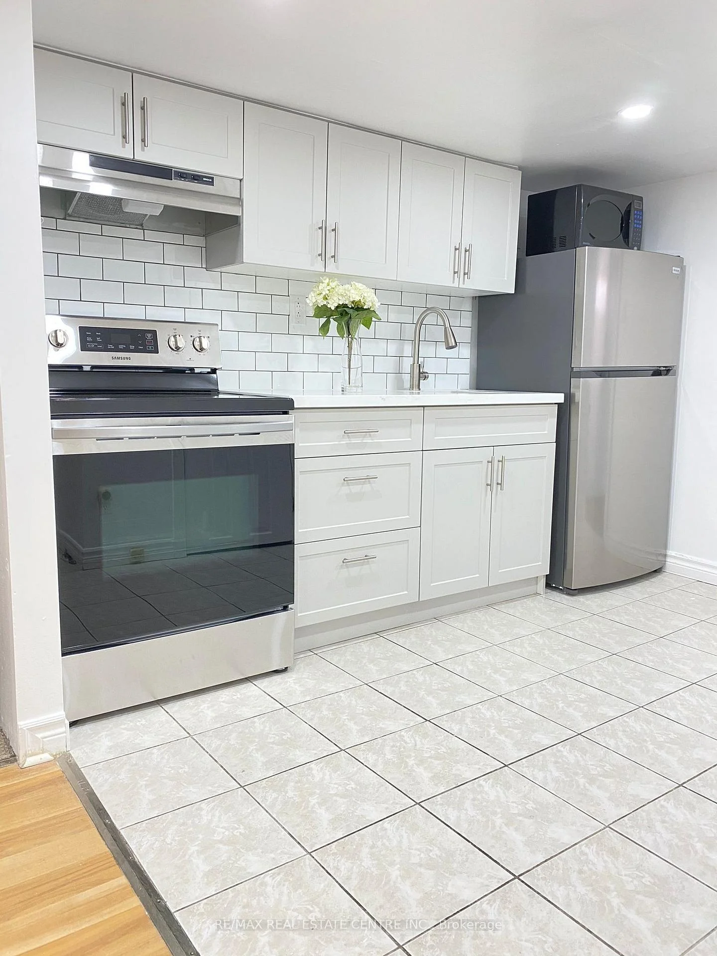 Photo 25 of Unit Lower, 472 Lansdowne Avenue, Toronto, Dufferin Grove — HOMEH