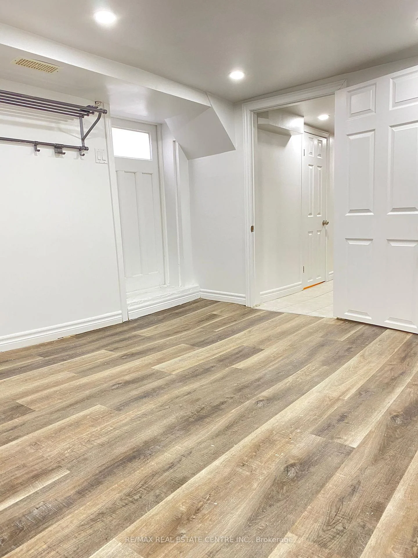 Photo 29 of Unit Lower, 472 Lansdowne Avenue, Toronto, Dufferin Grove — HOMEH