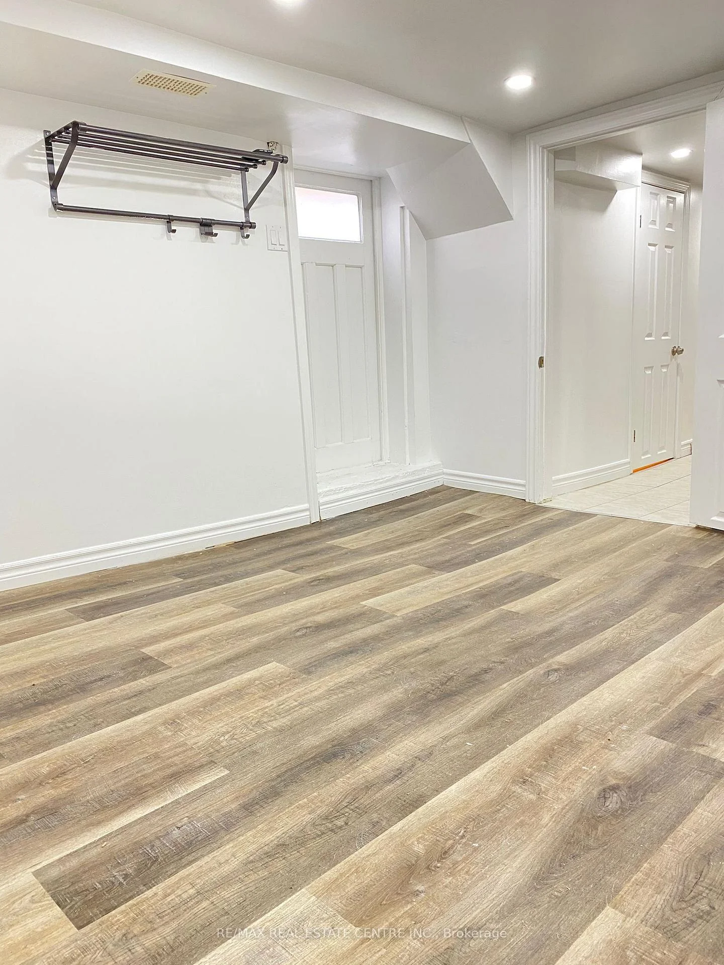 Photo 33 of Unit Lower, 472 Lansdowne Avenue, Toronto, Dufferin Grove — HOMEH