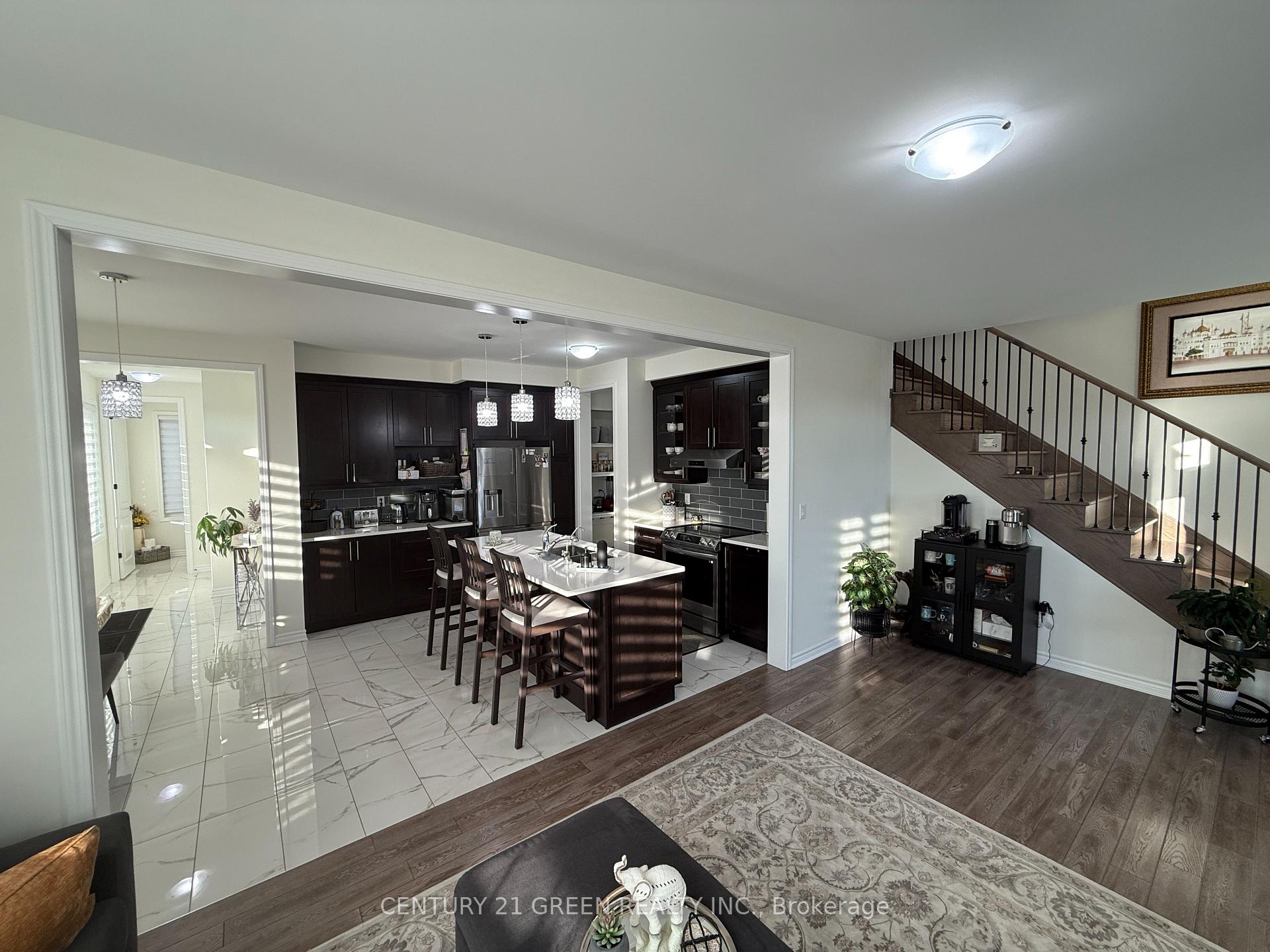 Photo 3 of 415 Remembrance Road, Brampton, Fletcher's Meadow — HOMEH