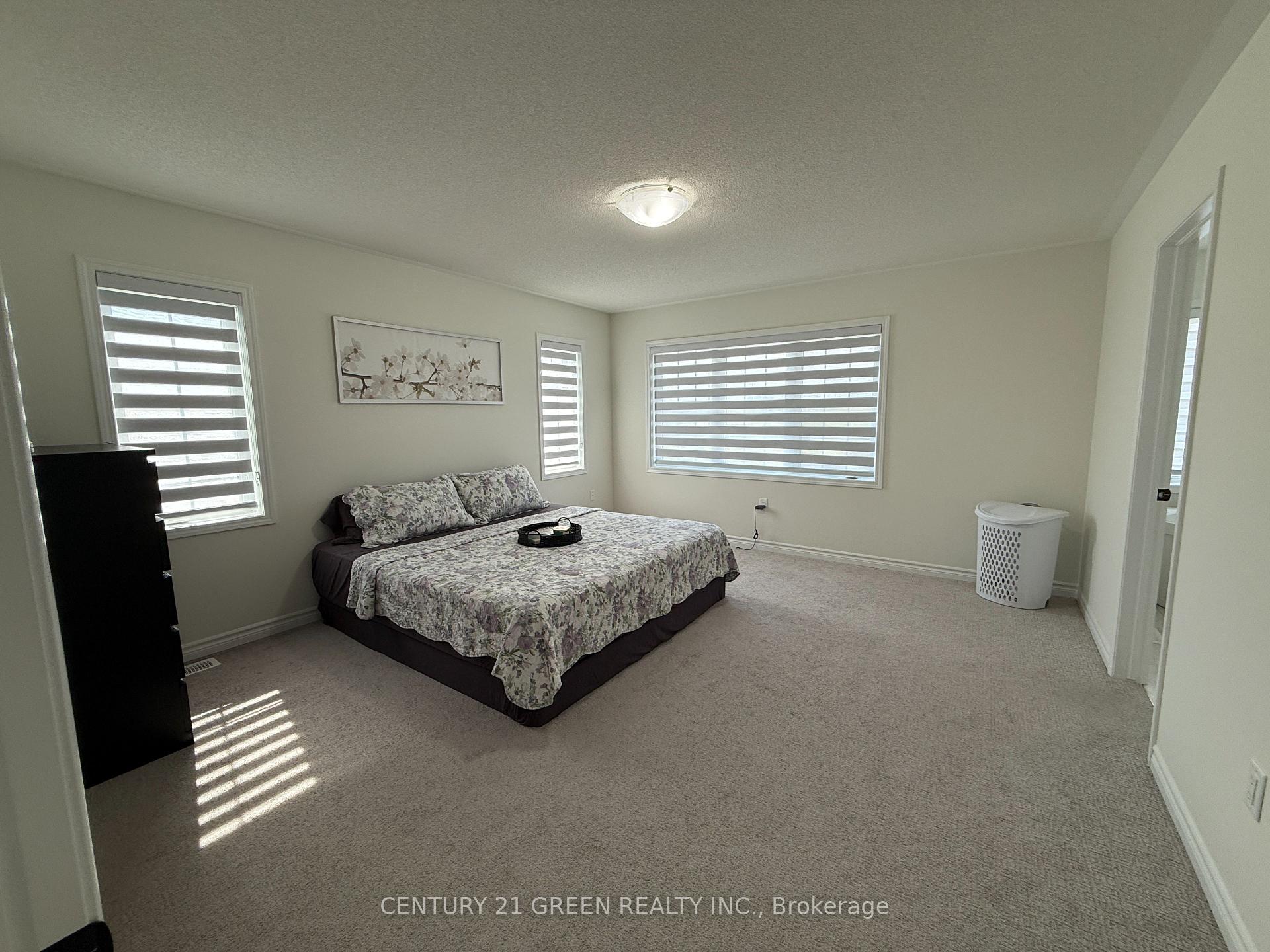 Photo 11 of 415 Remembrance Road, Brampton, Fletcher's Meadow — HOMEH