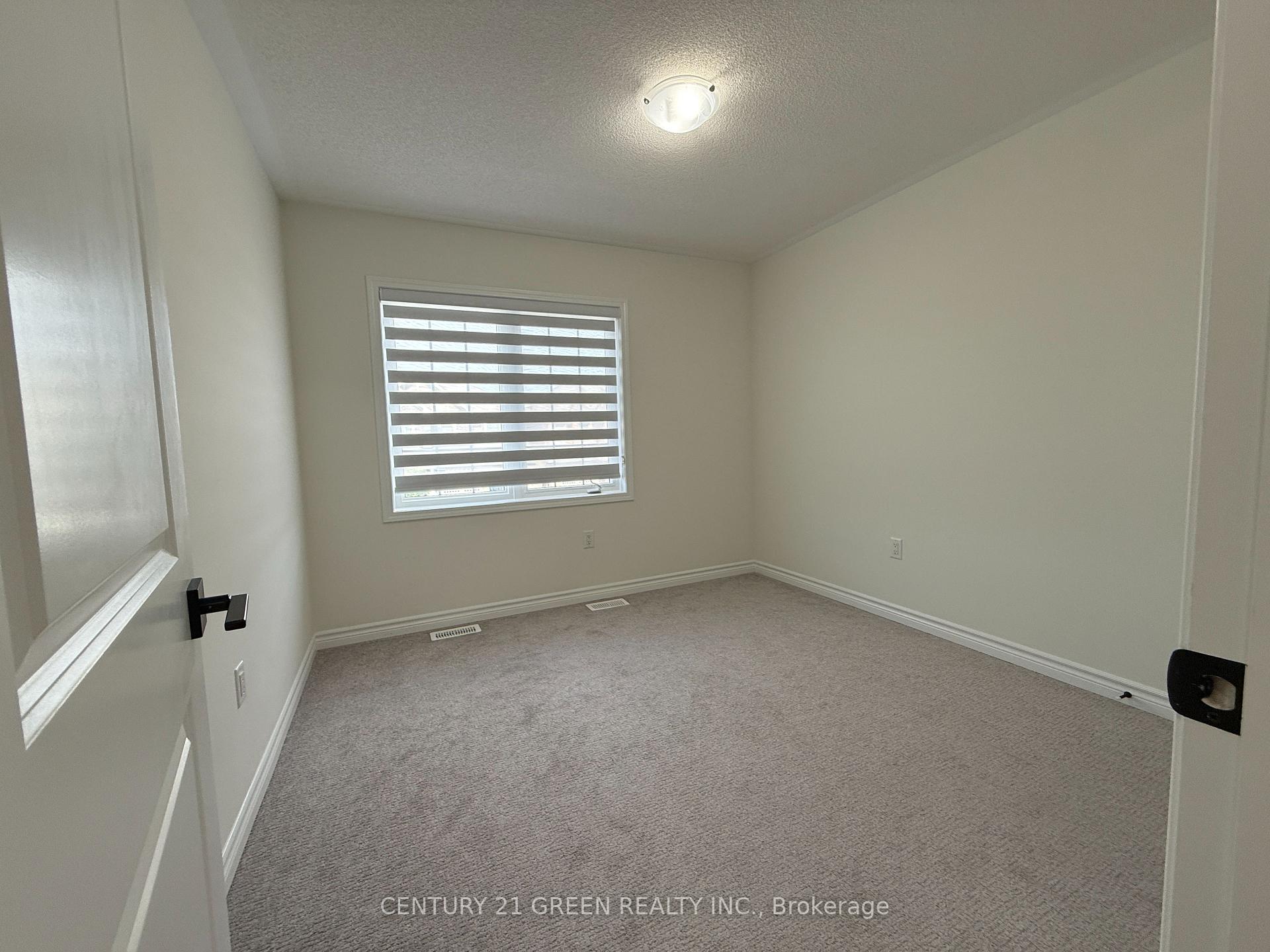 Photo 22 of 415 Remembrance Road, Brampton, Fletcher's Meadow — HOMEH